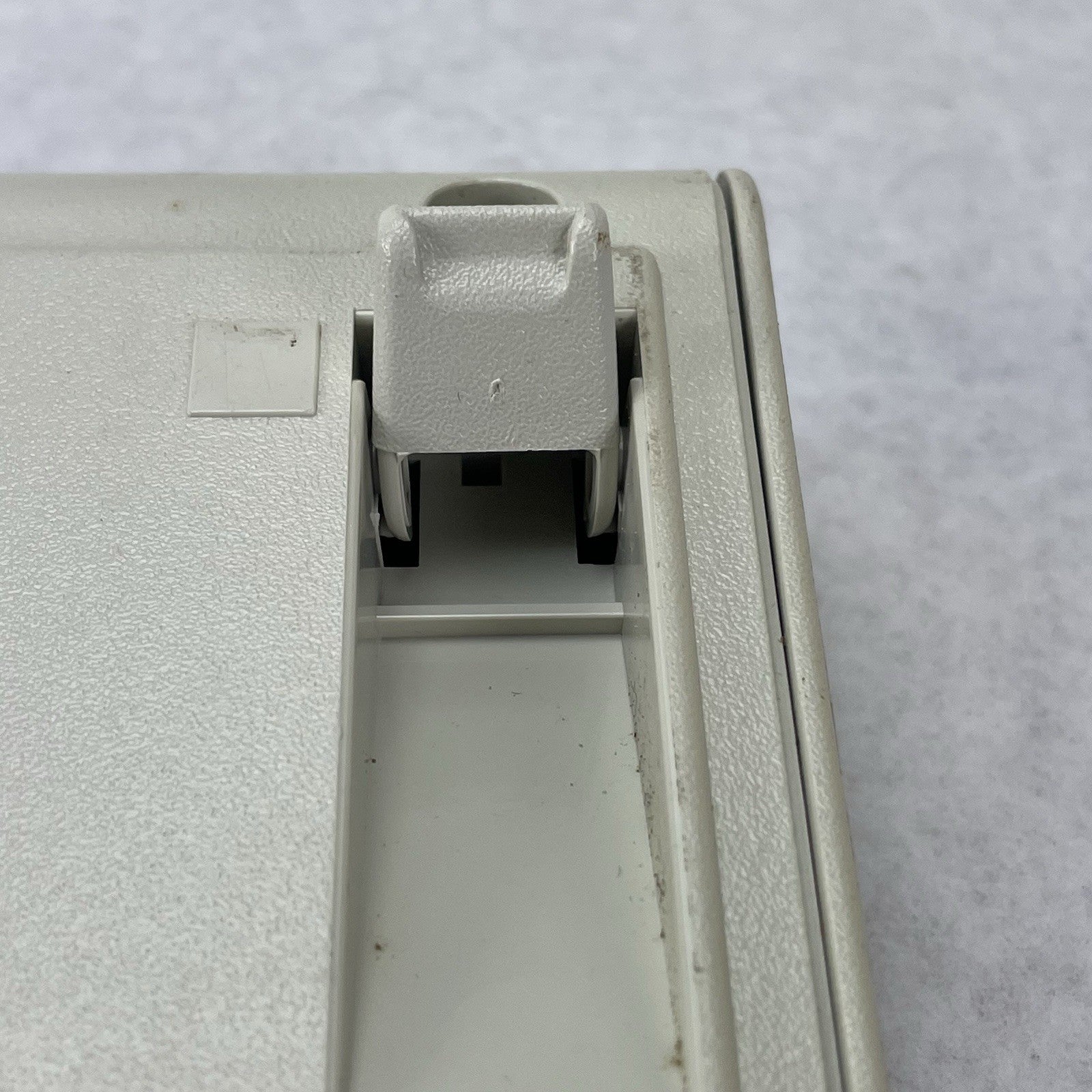 1995 IBM Model M Clicky Mechanical Keyboard 92G7453 Parts Broken Spacebar11