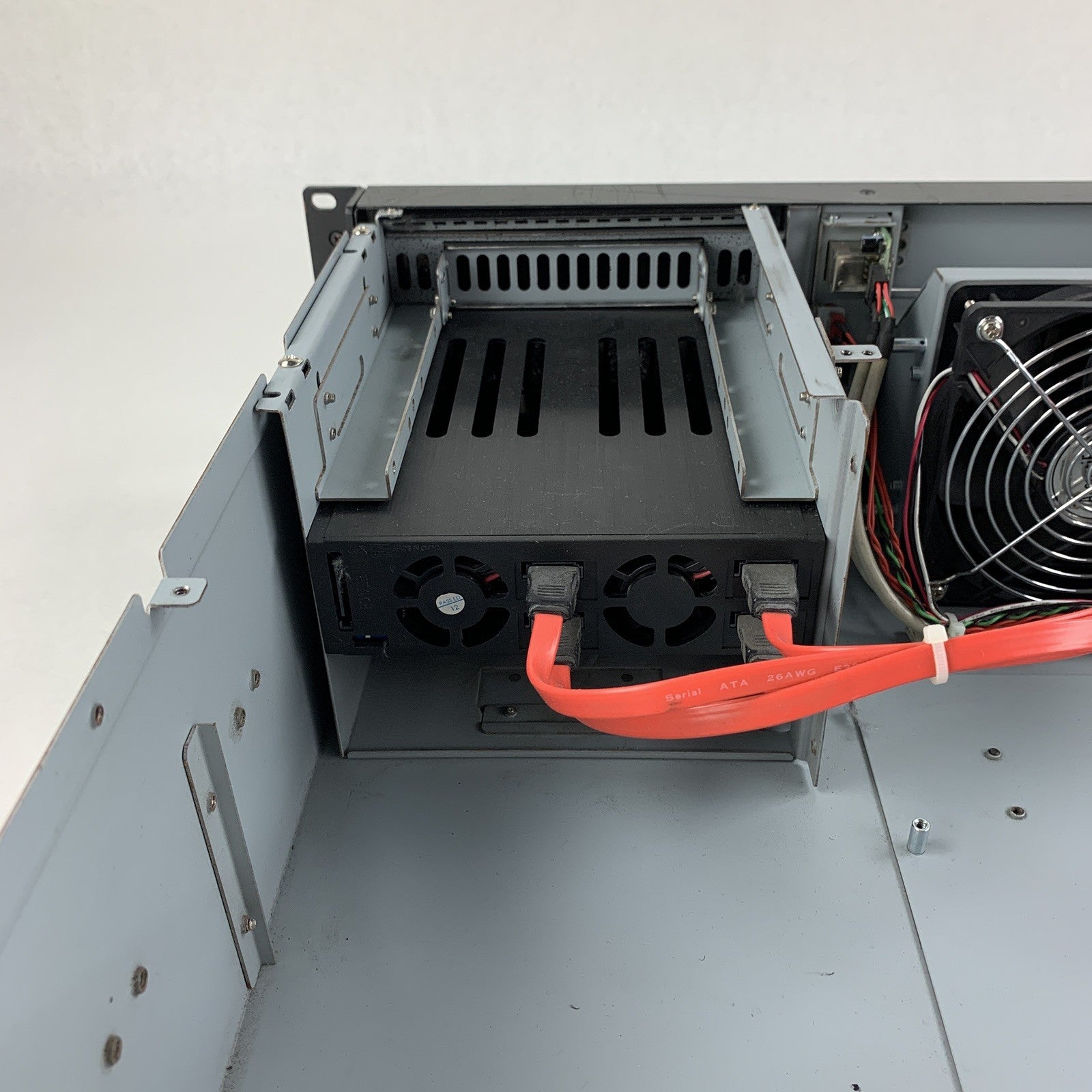 Unbranded 4U Rackmount Industrial Server Chassis No Key Unlocked