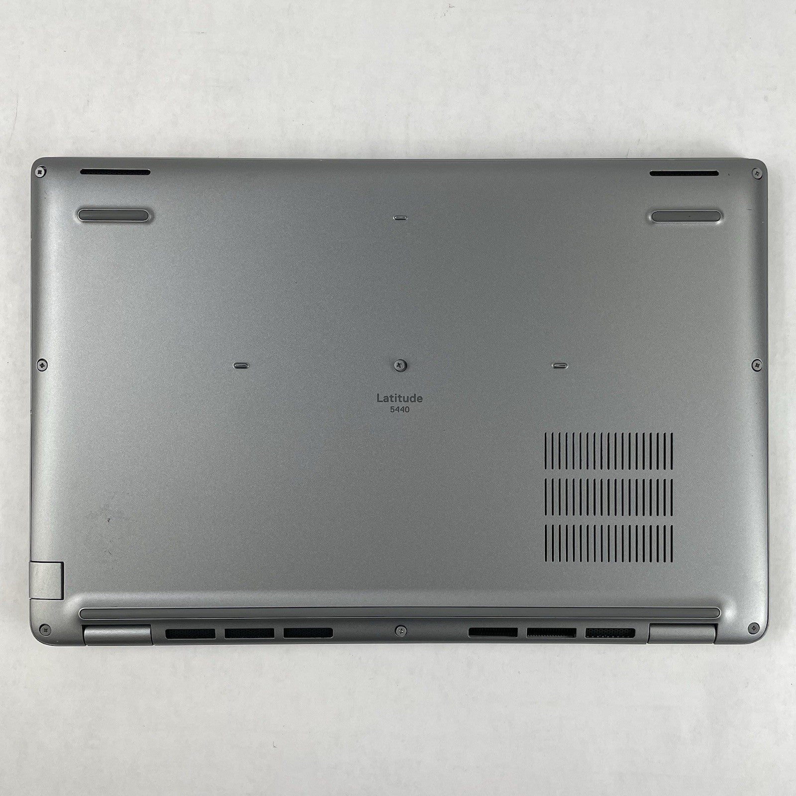 Dell Latitude 5540 14" i5-1345U 4.35 GHz 8 GB RAM No SSD/OS/AC13