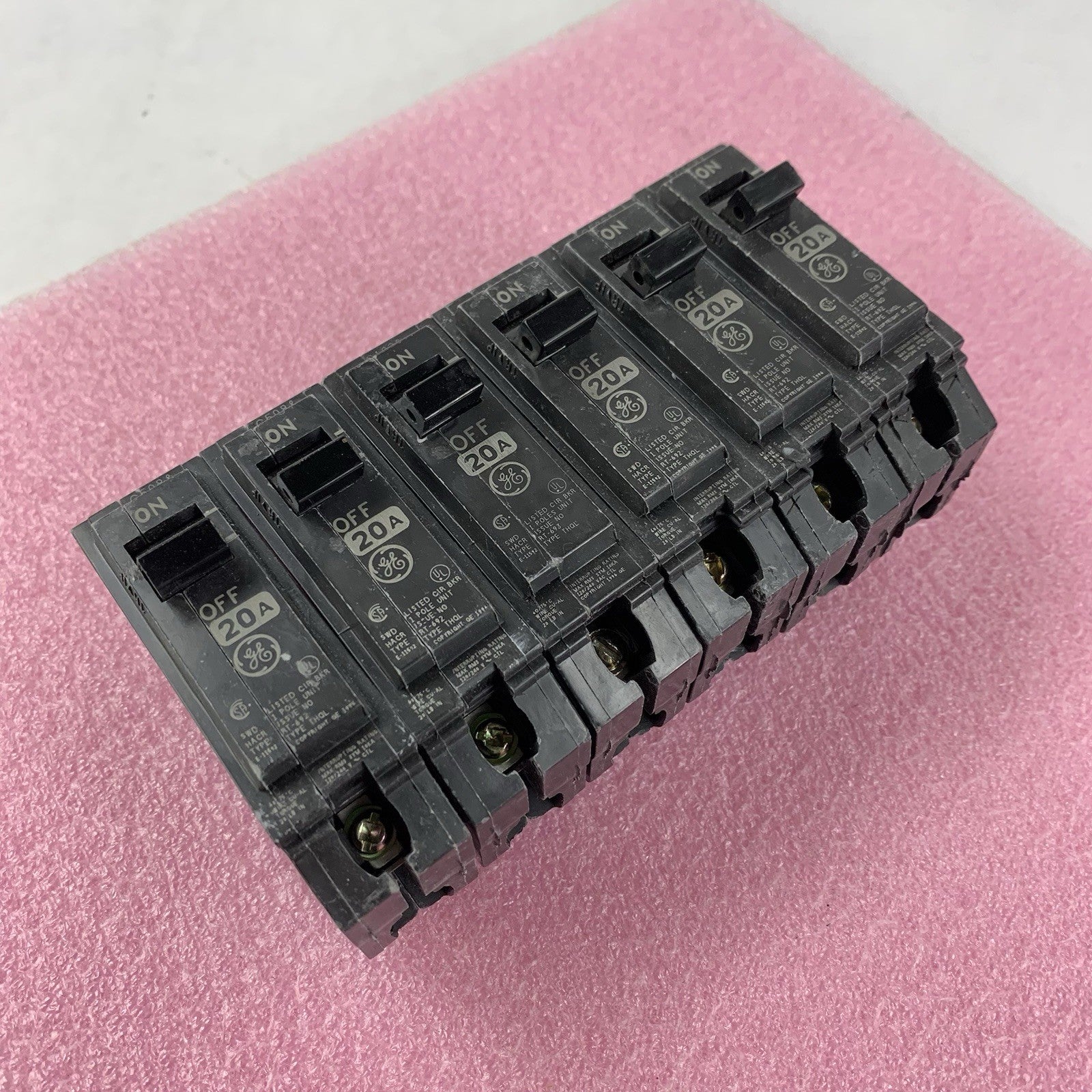 GE RT-692 THQB120 Circuit Breaker 1 Pole 20 Amp Untested Lot of 6x0