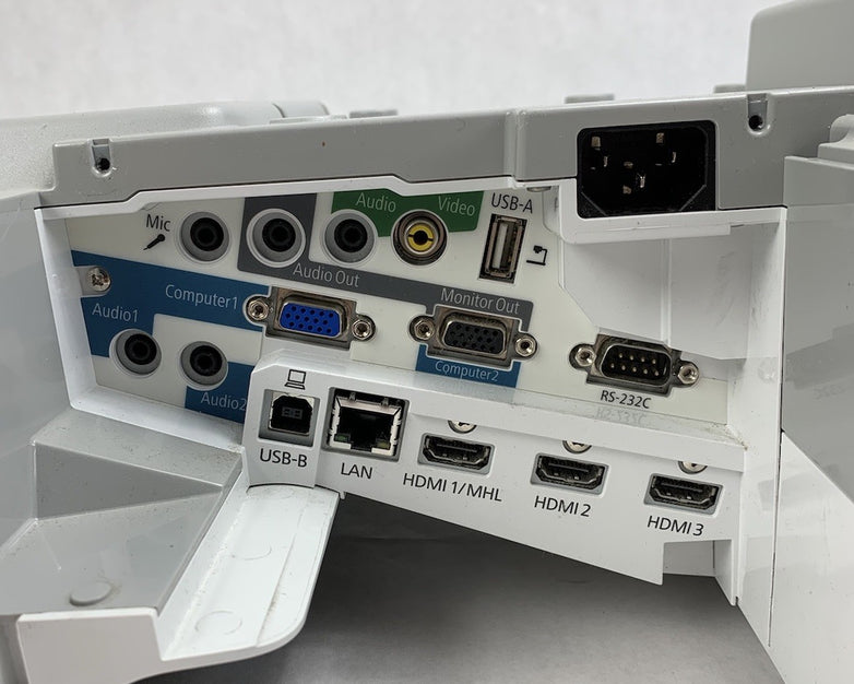 Epson H745A BrightLink 675W LCD Projector No Remote 1116 Lamp Hours