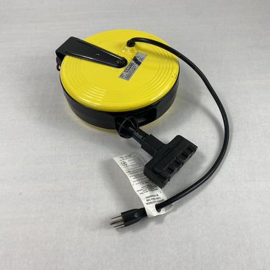 Bayco Model 800 125V AC 10A Retractable Power Cord Reel - Parts or Repair