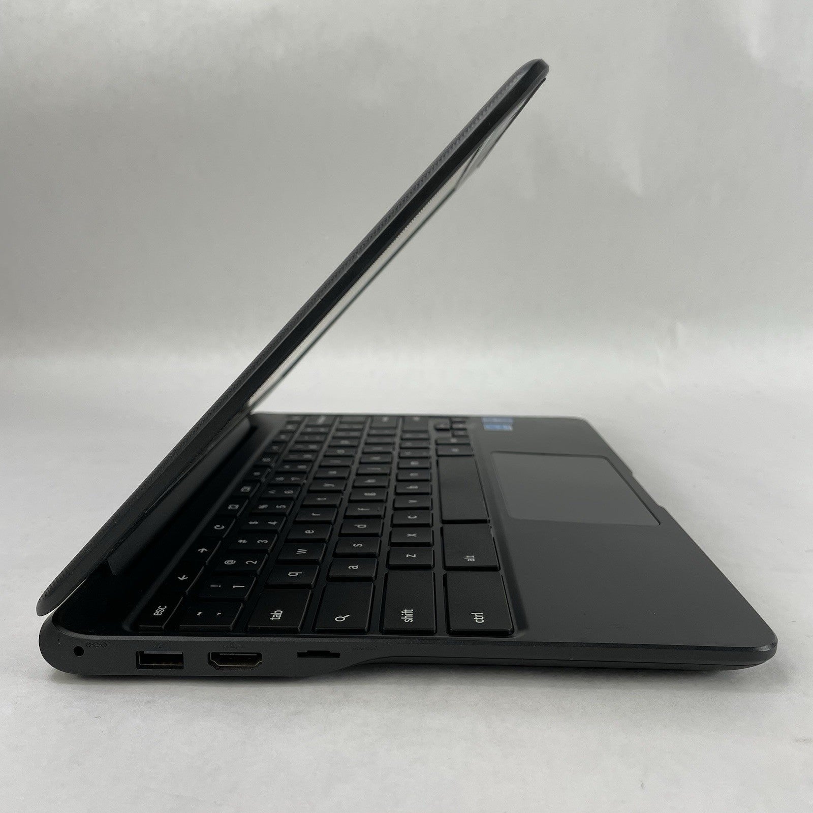Samsung NoteBook 500C XE500C13 11.6" Celeron N3060 1.60 GHz 4 GB RAM 16 GB SSD3