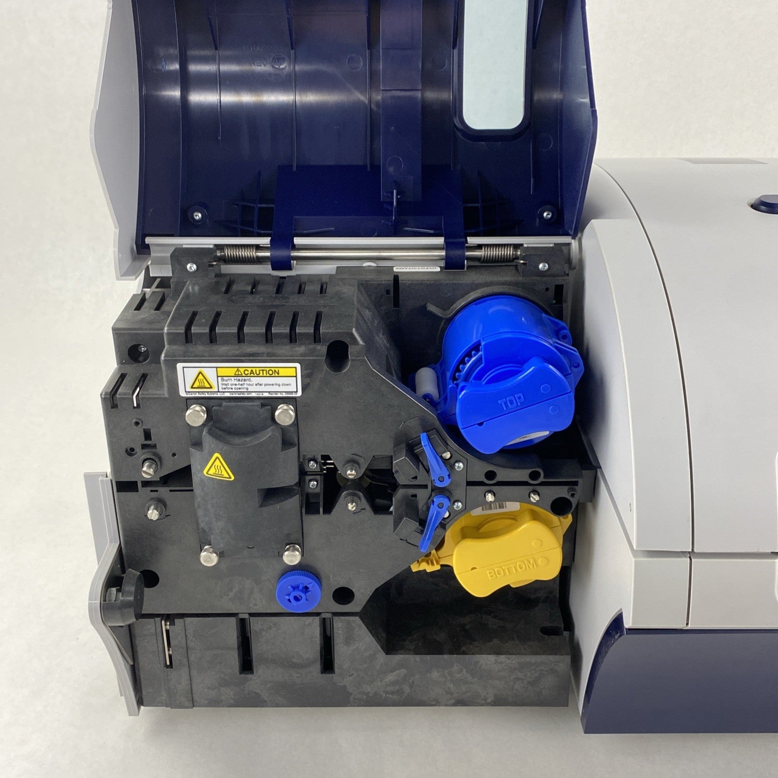 Zebra ZXP Series 8 Dual-Sided Retransfer ID Card Printer7