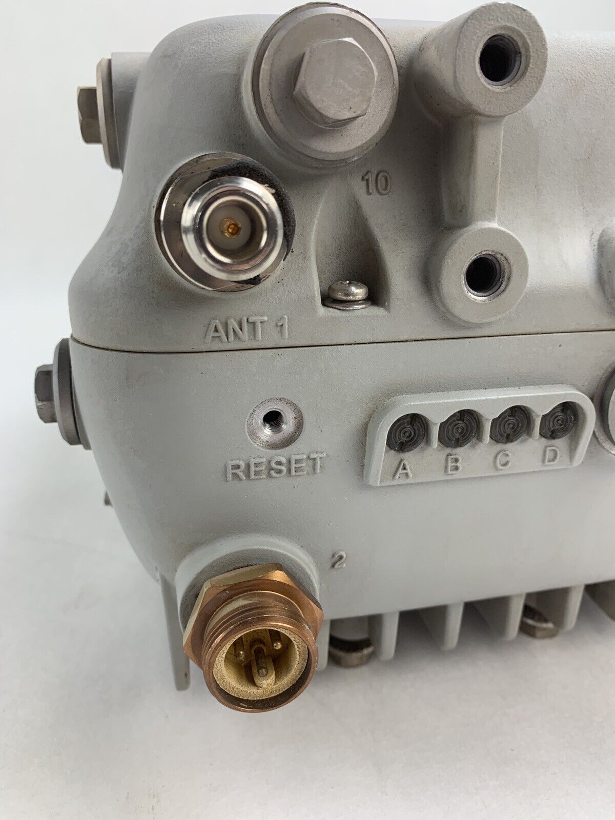 Cisco AIR-AP1572EAC-B-K9 Aironet Outdoor Access Point Missing Screws and Covers