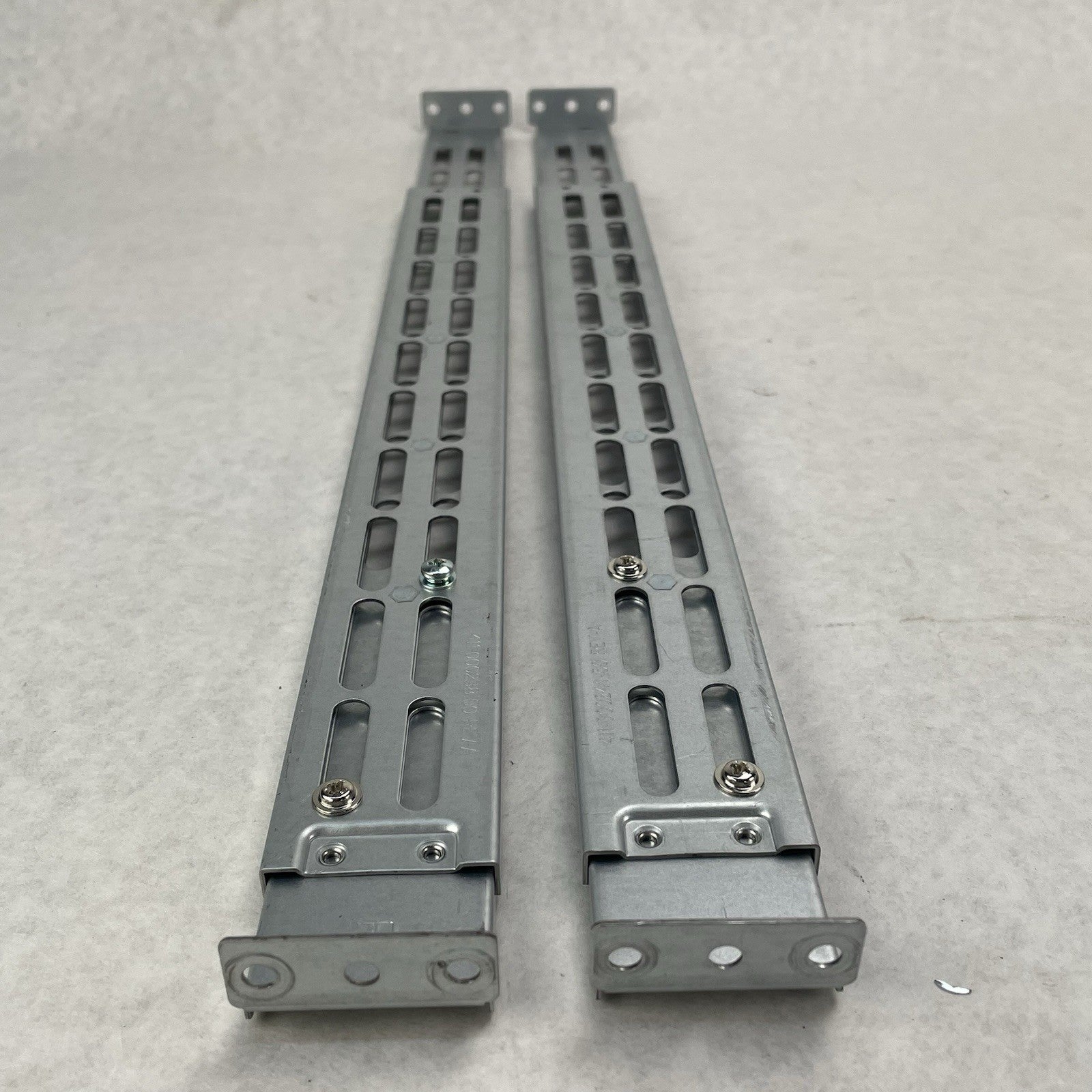Dell SonicWall 1U Rack Mount Rails 411-000238-50 411-000241-505