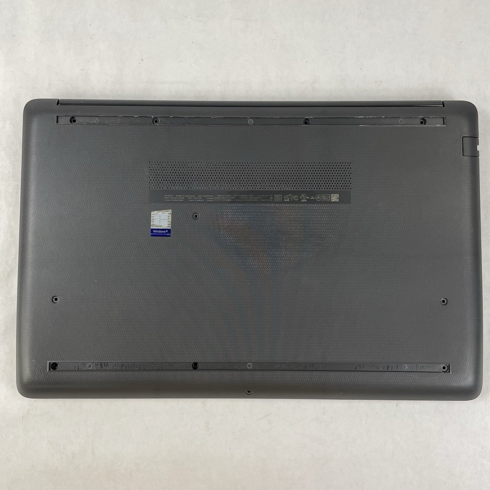 HP 255 G7 15.6" Ryzen 3 2200U 2.50 GHz 8 GB RAM No SSD/AC/OS12