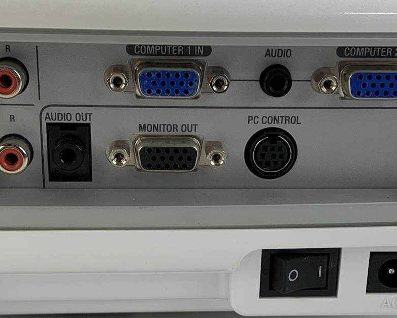 NEC VT670 LCD Projector - No Remote - 312 Lamp Hours