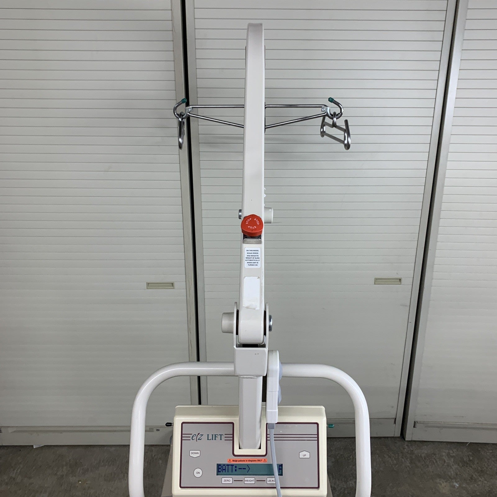 EZ Way 598 EZ Lift Patient Positioner W/ Battery No Charger