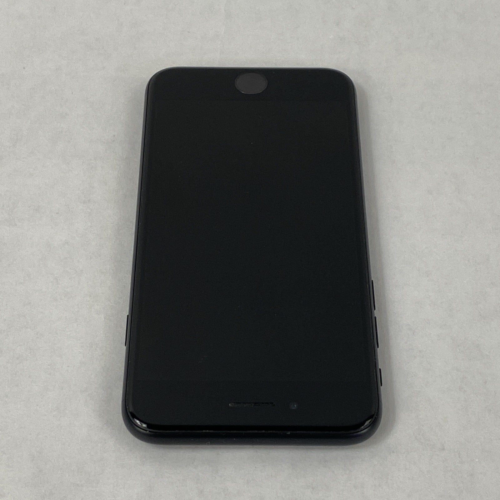 Apple iPhone SE 2nd Gen A2275 128GB Unlocked 4.7" Black IOS 26.0.17