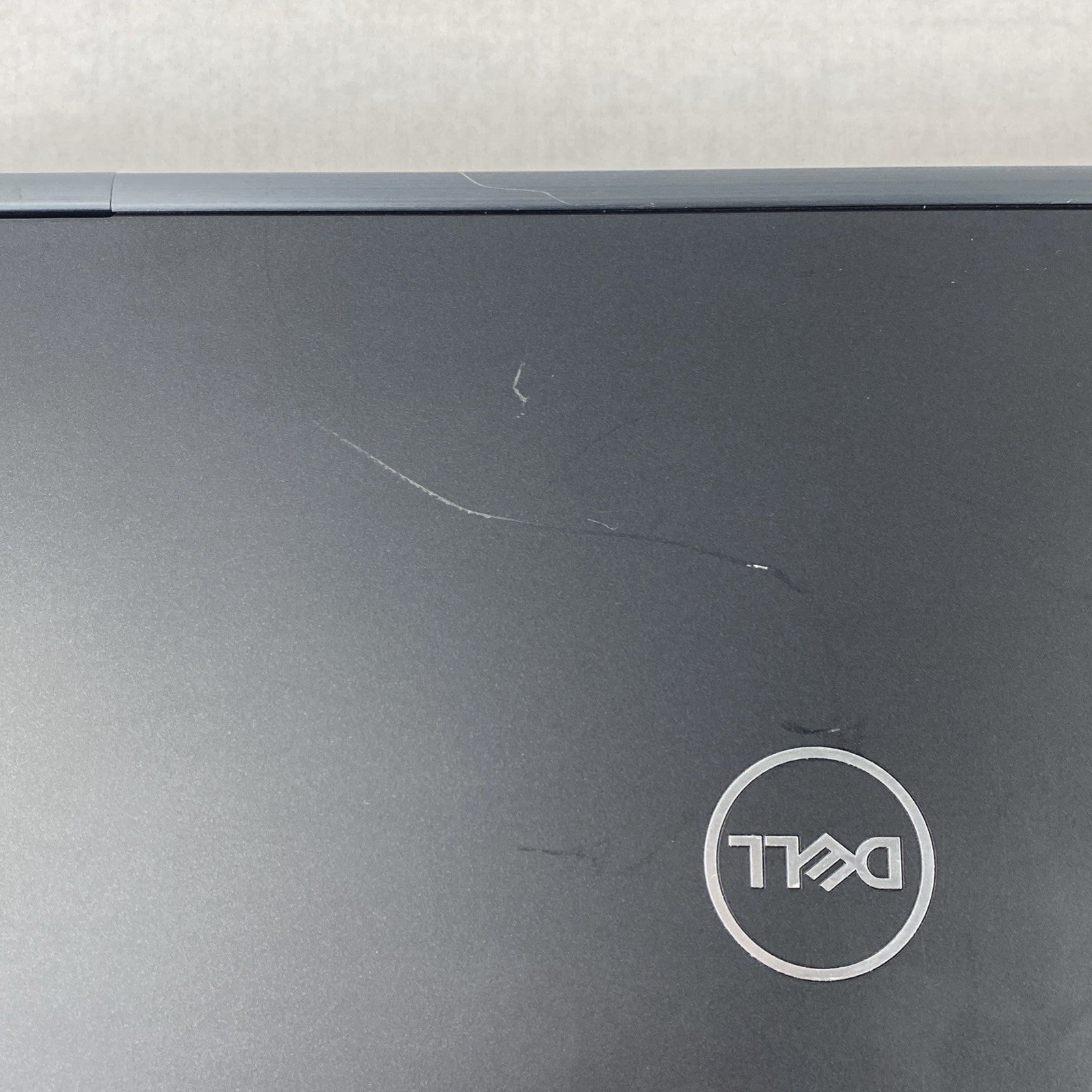 Dell Latitude 5490 Core i3-8130U 2.20 GHz 8 GB RAM 14" No HDD No OS