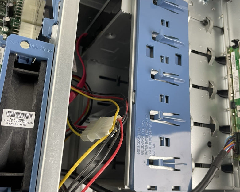 HP Prolient ML350 G6 1x Xeon E5606 2.13 GHz 32 GB RAM No HDD/GPU