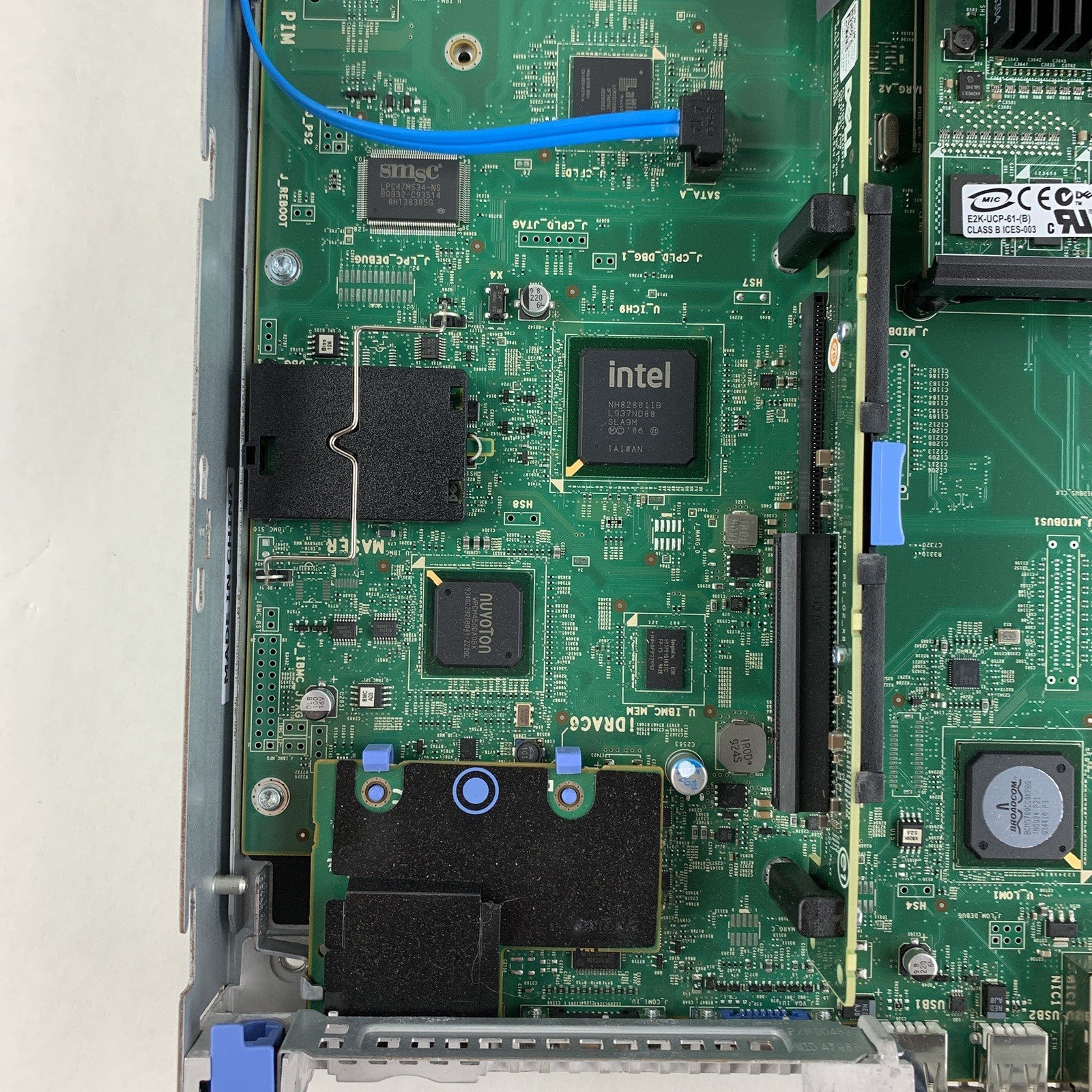 Dell PowerEdge R610 Server 1x Xeon E5520 2.27 GHz 16 GB RAM No HDD No OS