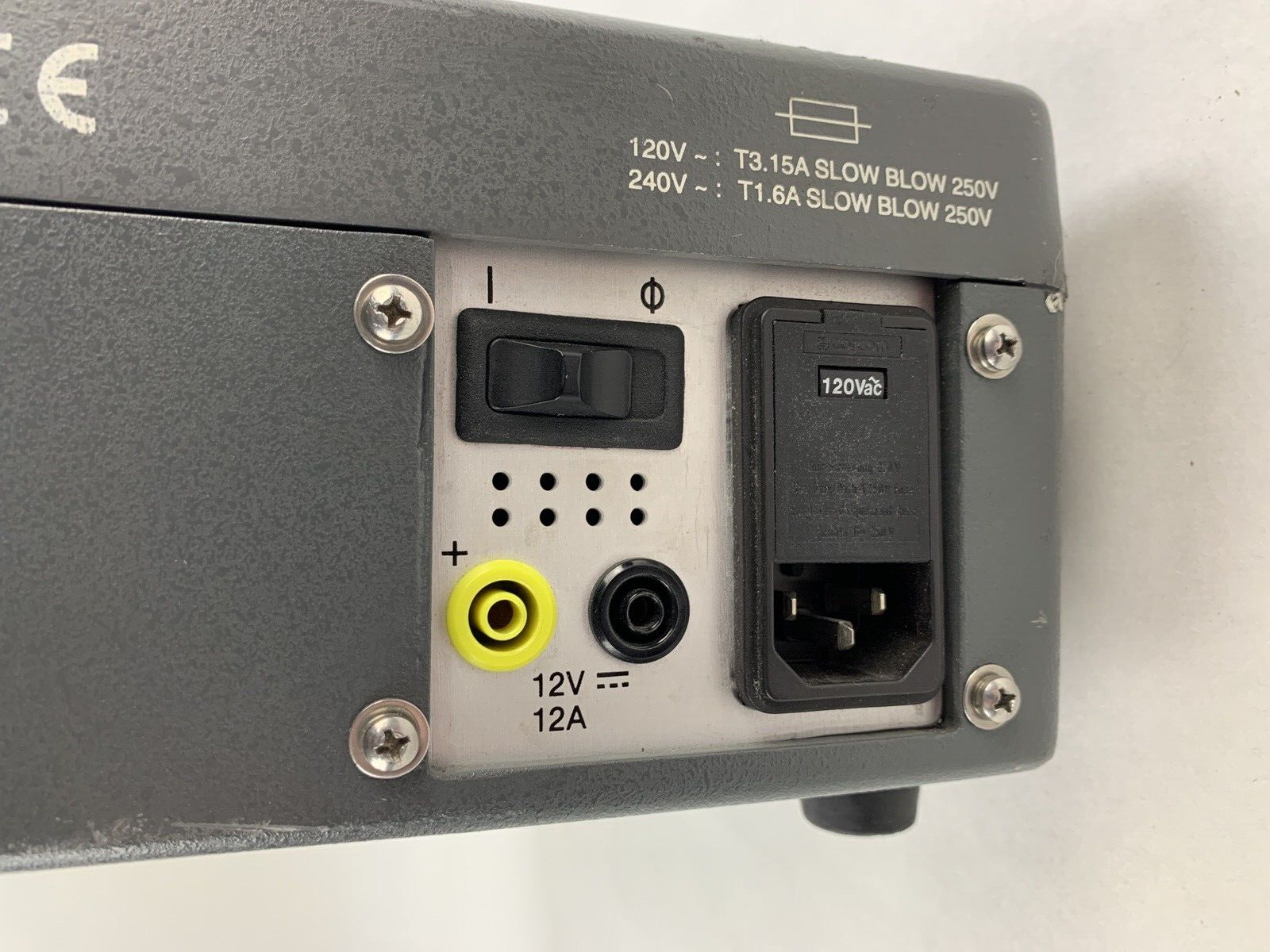 Astro-Med Dash 10 250v RMS Data Logger Powers On11