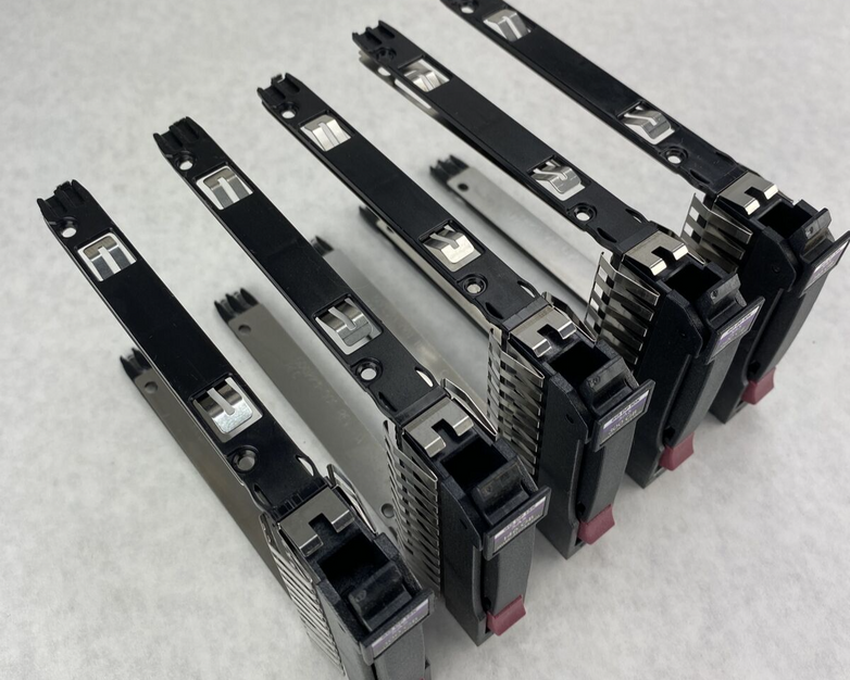 Lot of 5 HP 500223-001 2.5" SAS SATA Hard Drive Caddies No Tray - Assorted GBs