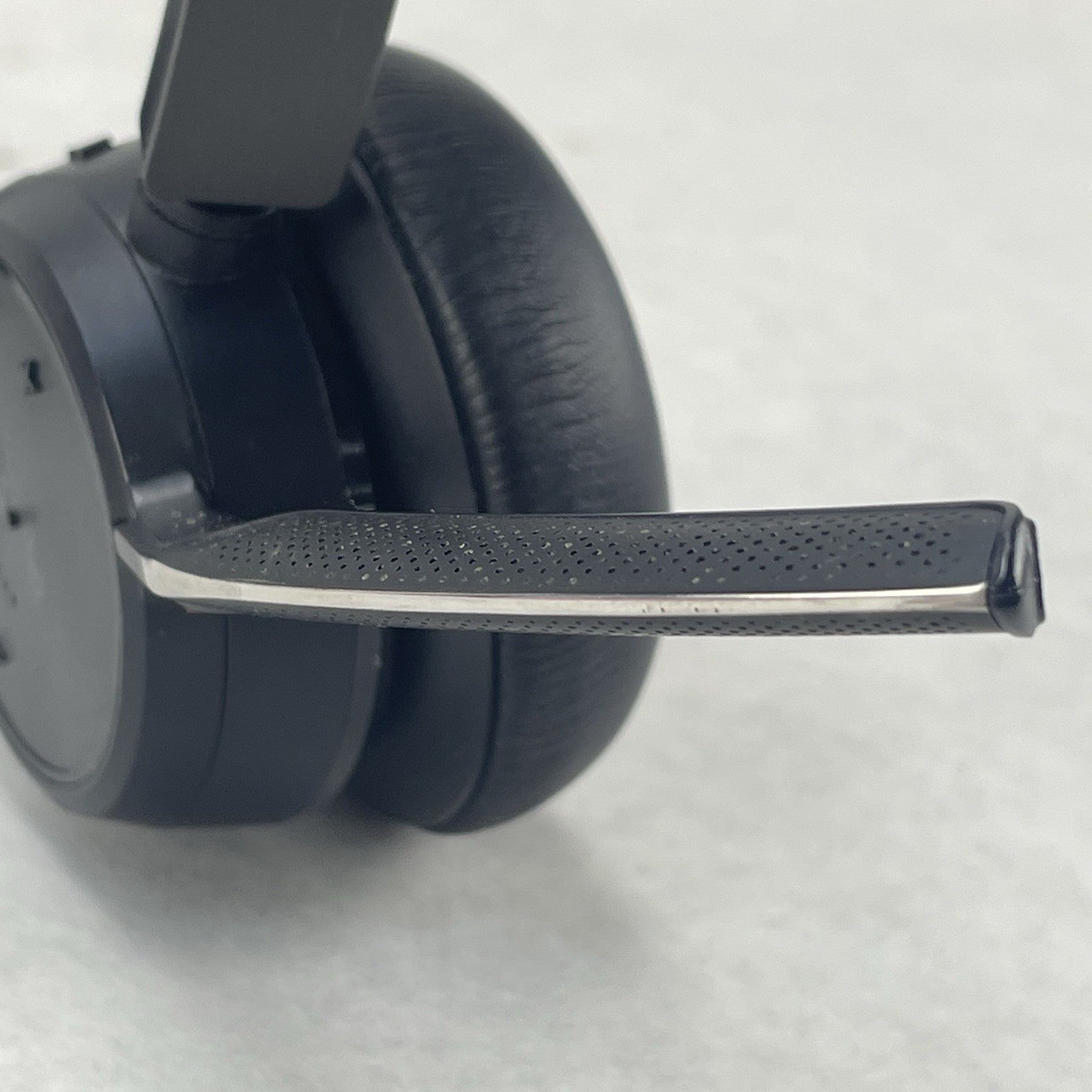 Poly Voyager Focus 2 Noise Cancelling On-Ear Headset No Power Cord Or Stand8