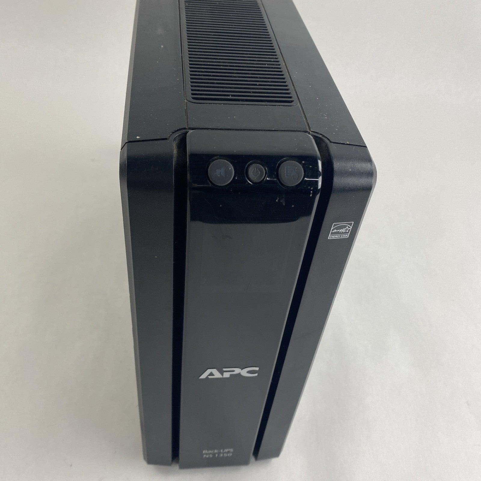 APC BN1350G Back-UPS NS1350 No Batteries Tested2