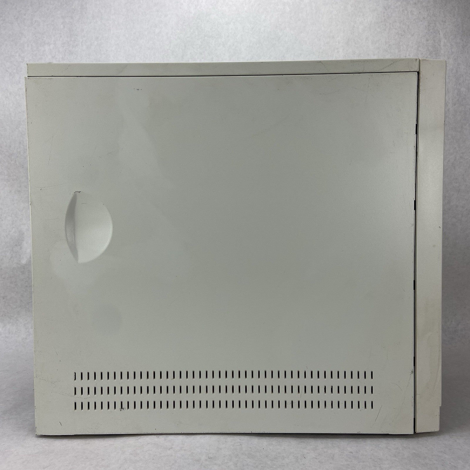 In Win A500 Beige Mid Tower ATX Computer Case Bare Bones No PSU5