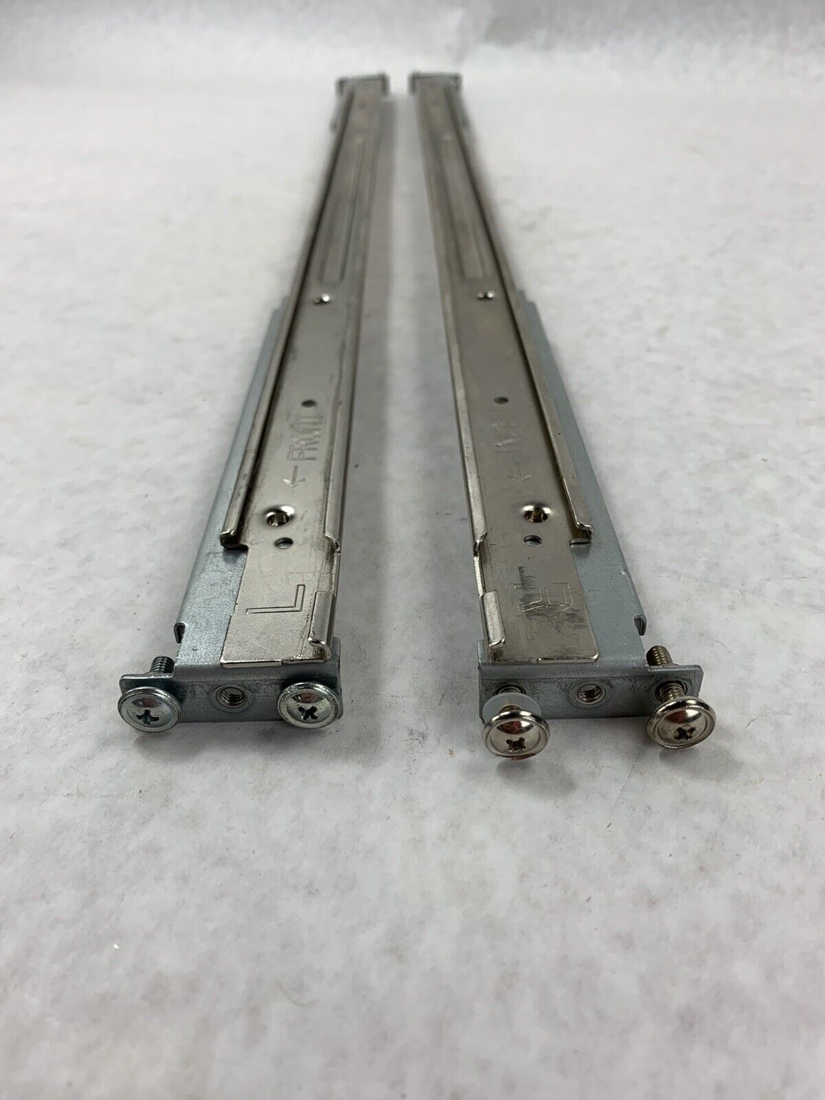 Dell H7077 H7076 PowerEdge 1850 1U Rackmount Versa Server Rails Screw In