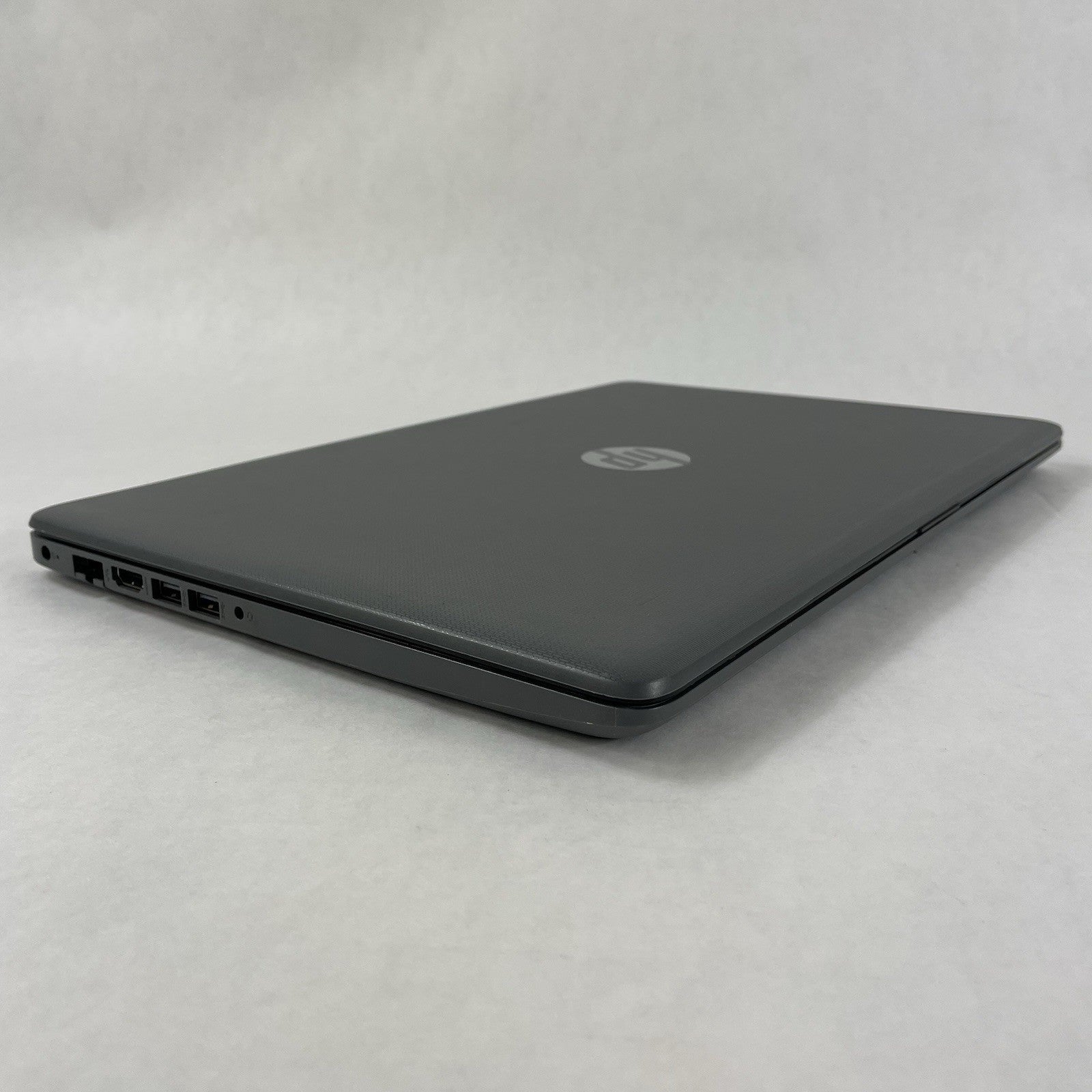 HP 15-da0046nr 15.6" i3-7020U 2.30 GHz 8 GB RAM No SSD No OS No AC8