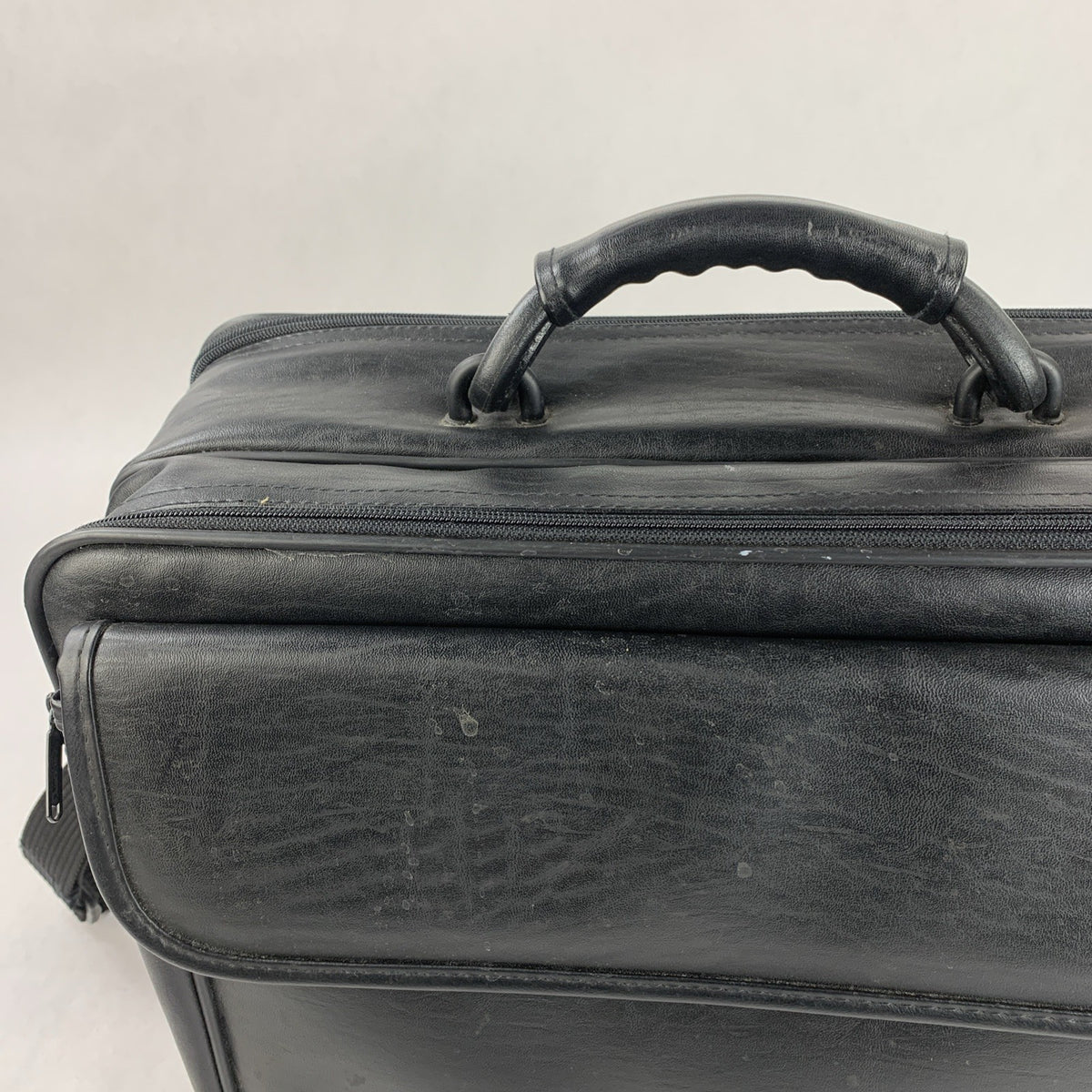 Hewlett Packard HP Office Bag 17” Laptop Briefcase Leather Large Capacity2