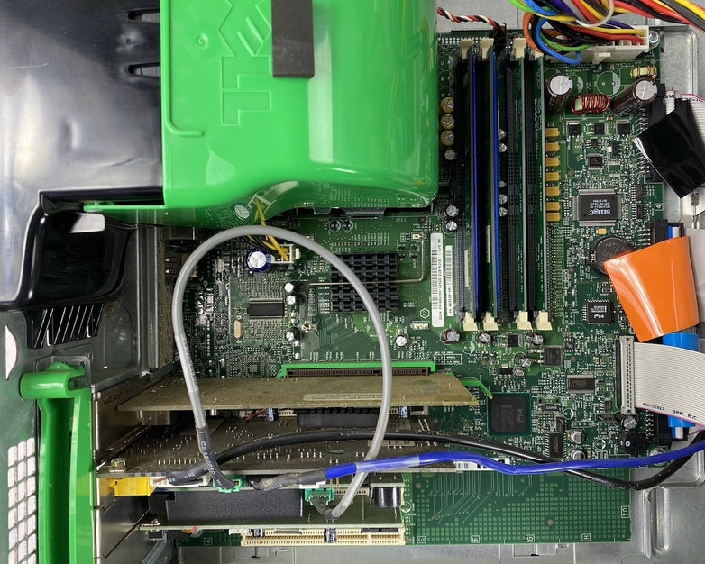 Dell Dimension 8200 MT Pentium 4 1.80GHz 256MB RAM No HDD No OS