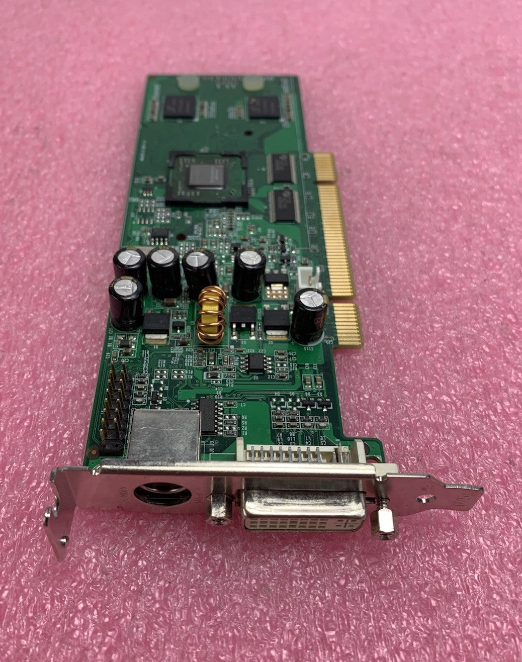Nvidia GeForce 6200 256MB DDR2 N62LEPL-LF Video Graphics Card4