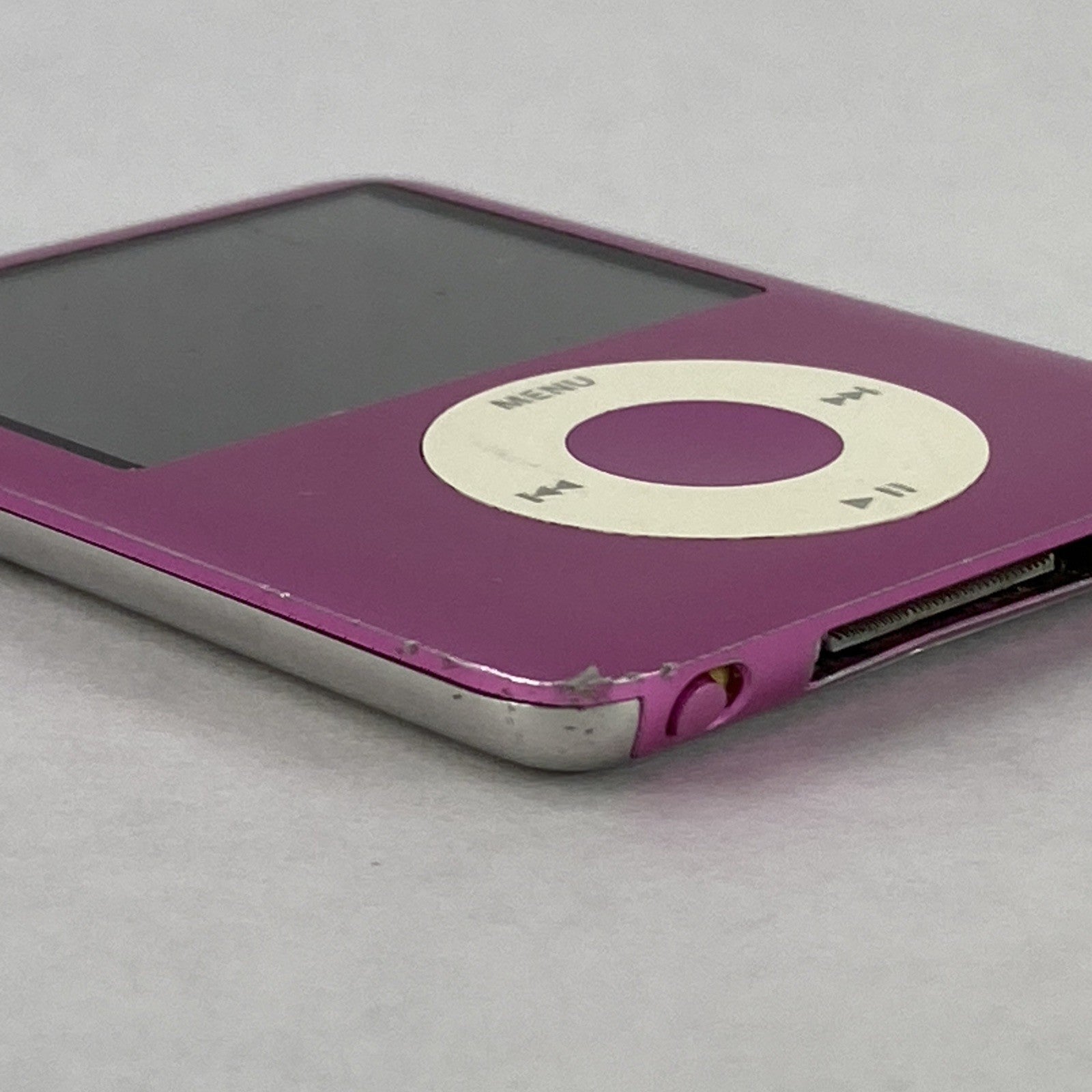 Apple iPod Nano 3rd Gen A1236 8GB Pink v1.1.39