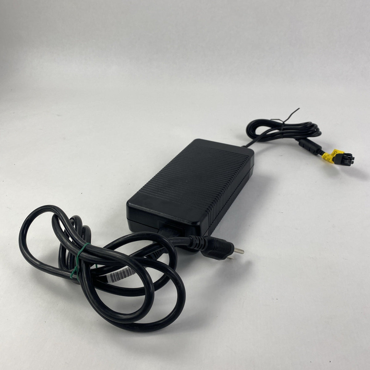 HP ADP-180AR 180W 54V 3.33A 4 Pin AC/DC Adapter0