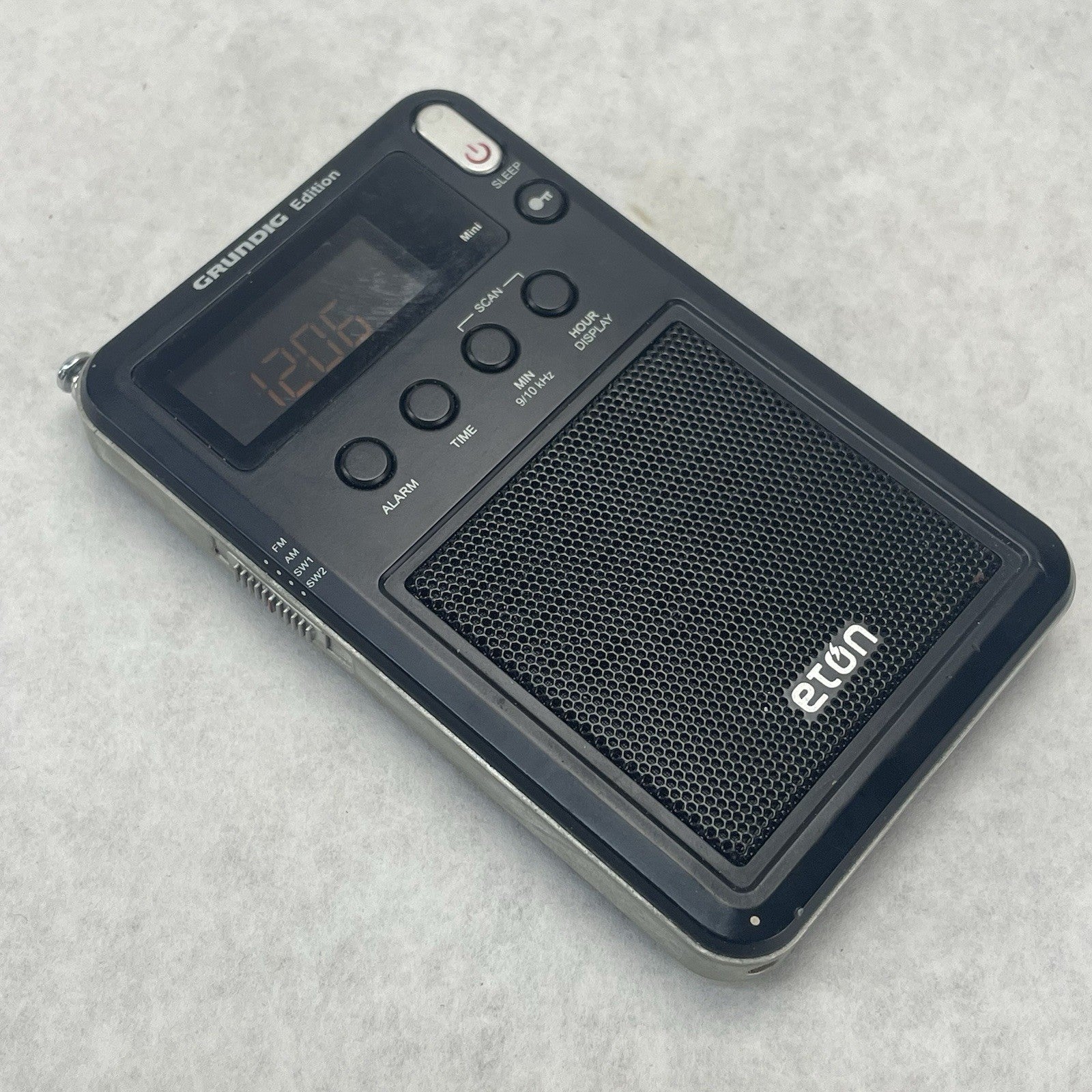 ETON Mini Grundig Edition Compact AM/FM/Shortwave Radio Digital Display Tested0