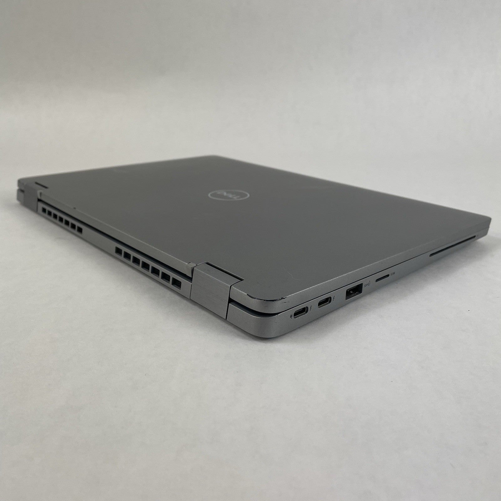 Dell Latitude 5330 13.3" i5-1245U 3.96 GHz 16 GB RAM Touchscreen No SSD/OS/AC12