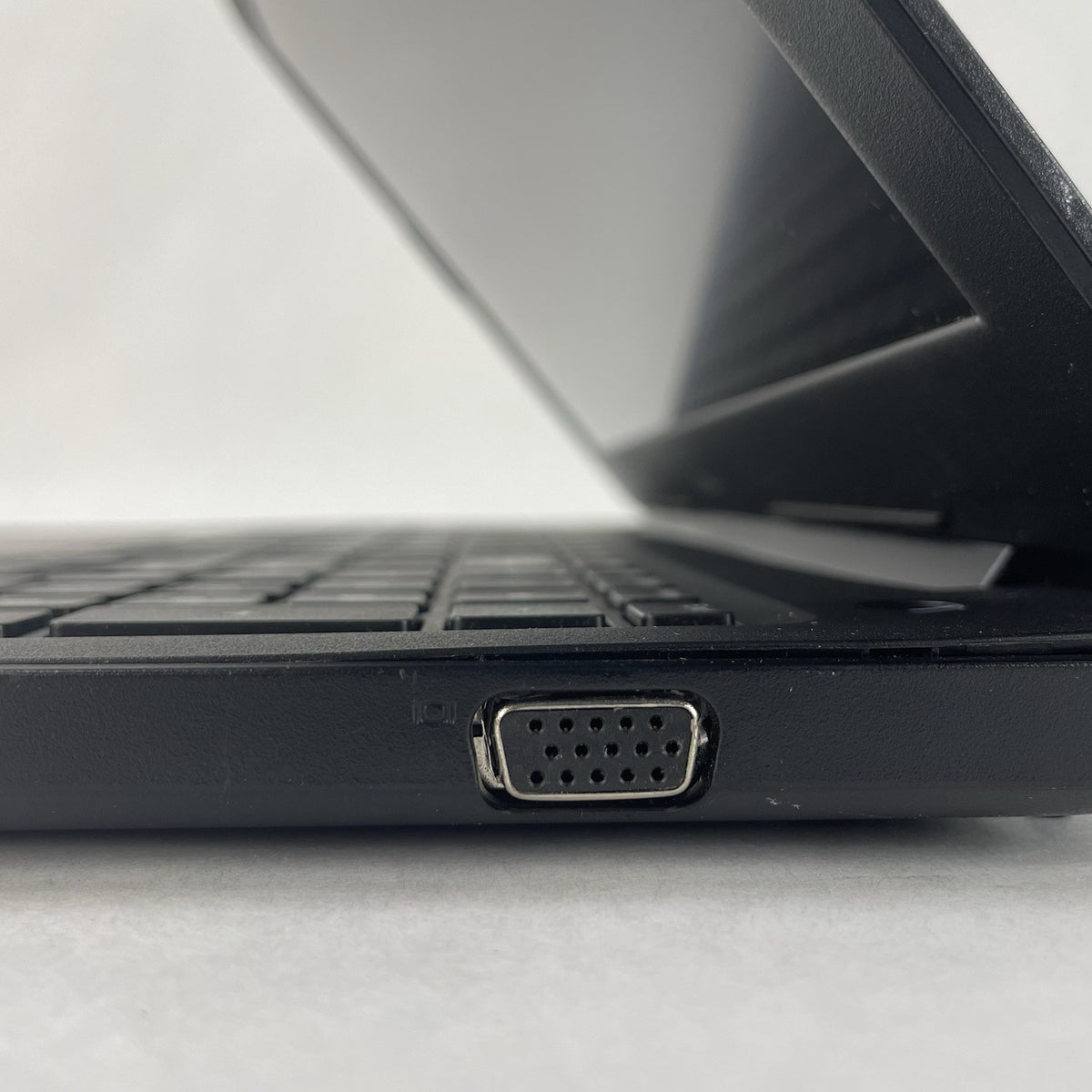 Dell Latitude 3590 15.6" i5-8250U 1.60 GHz 8 GB RAM No SSD/OS/AC/Batt10