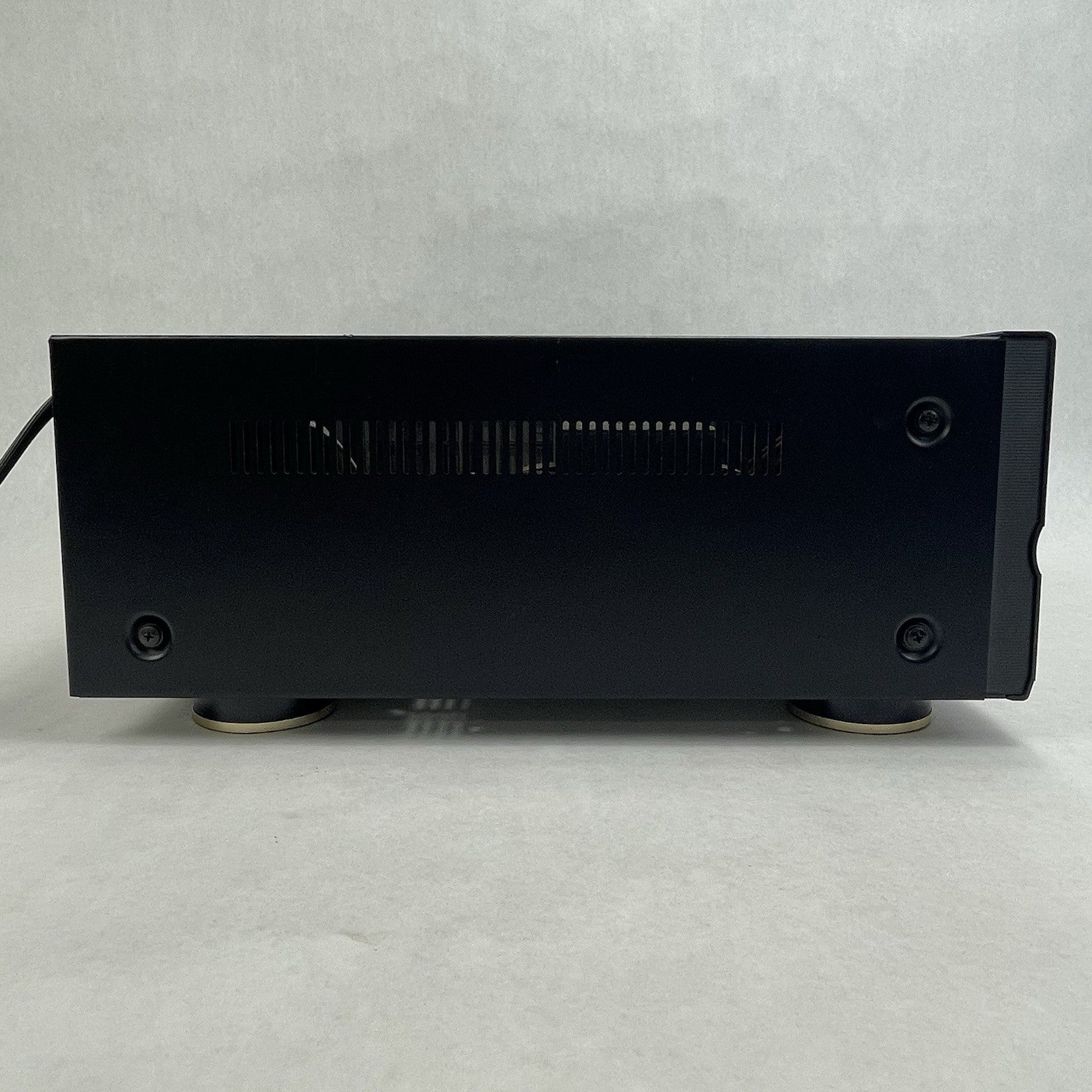 Denon AVR-150 Receiver Precision Audio Component/AV Surround  No Remote