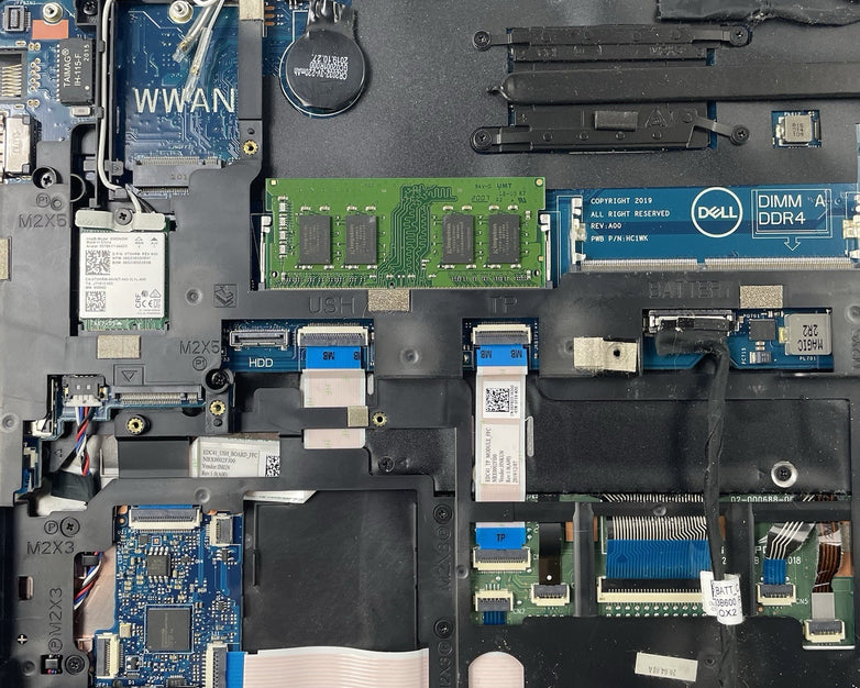 Dell Latitude 5400 14" i5-8365U 1.60 GHz 8 GB RAM No SSD/OS/AC/Batt- Bad Bottom