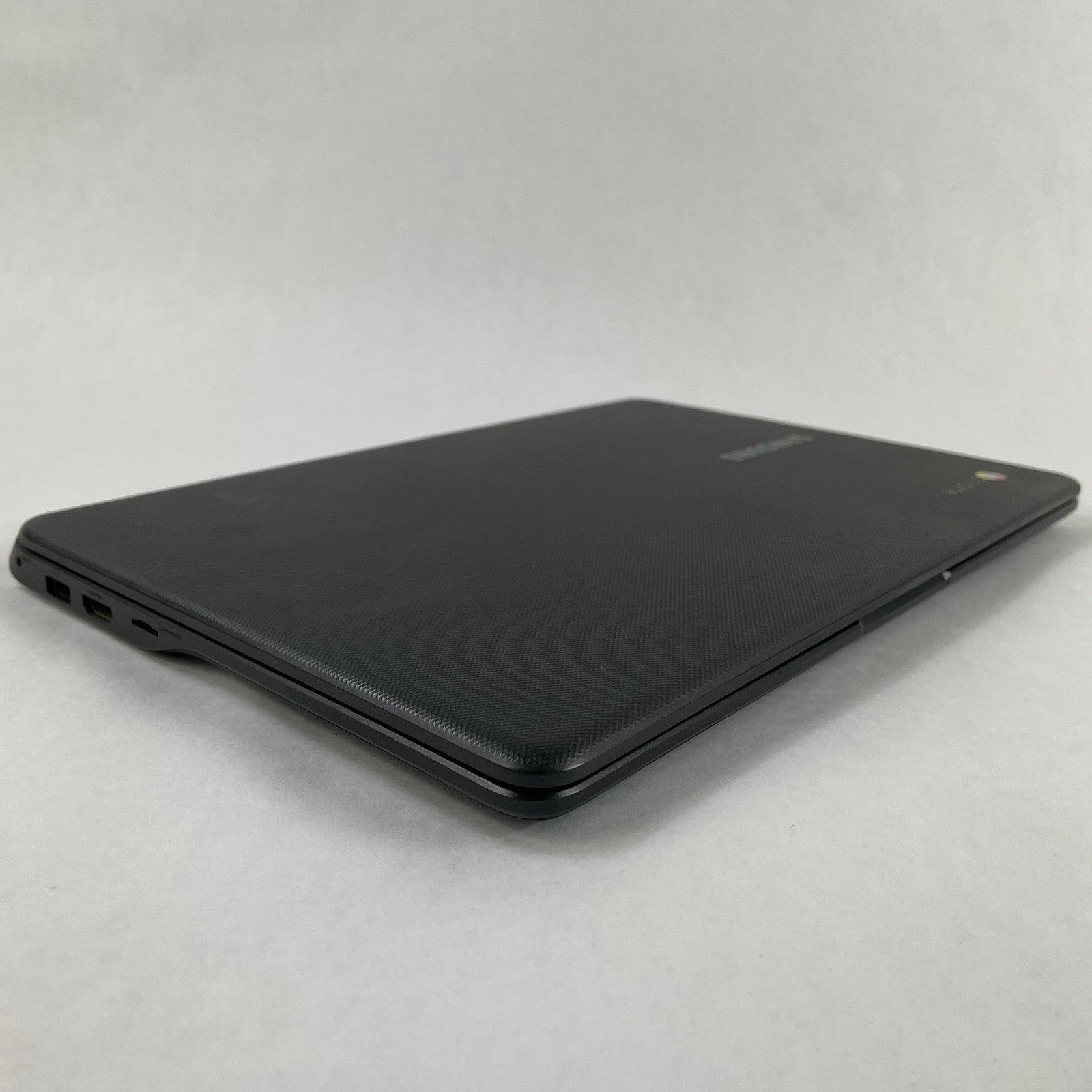 Samsung NoteBook 500C XE500C13 11.6" Celeron N3060 1.60 GHz 4 GB RAM 16 GB SSD8