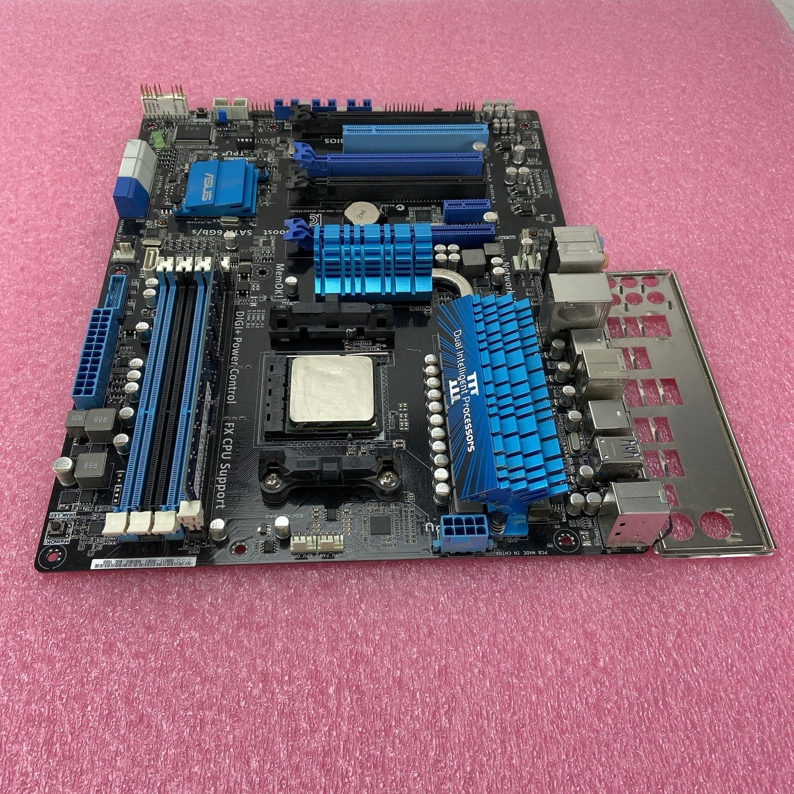 ASUS M5A99FX PRO 2.0 Motherboard AMD FX-8350 4GHz 4GB RAM w/IO Shield3