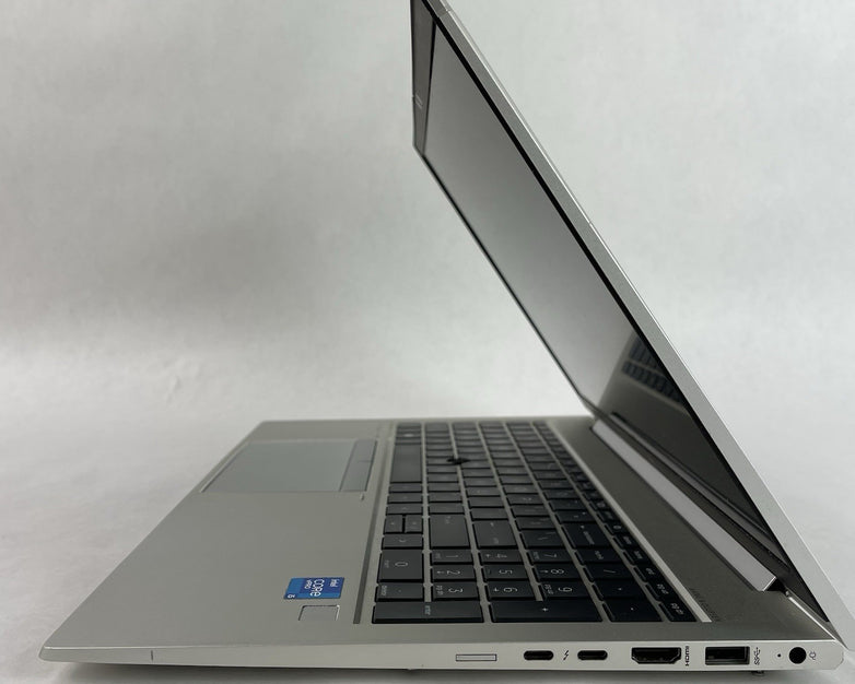 HP EliteBook 850 G8 15.6" i5-1145G7 2.60 GHz 8 GB RAM No SSD/OS/AC - Rubber Feet