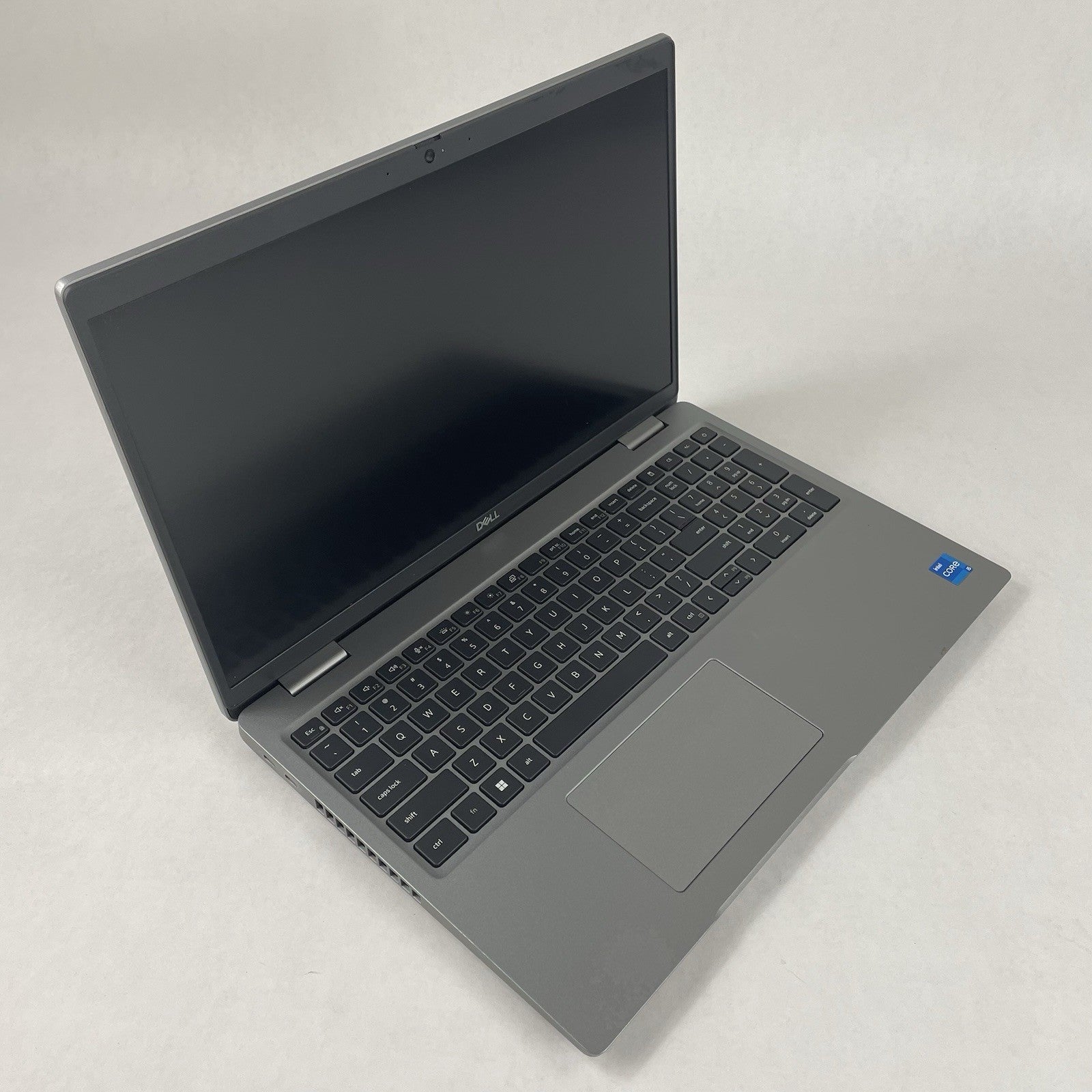 Dell Latitude 5530 15.6" i5-1235U 3.96GHz 8GB RAM No SSD/OS/AC - Scratched Paint0