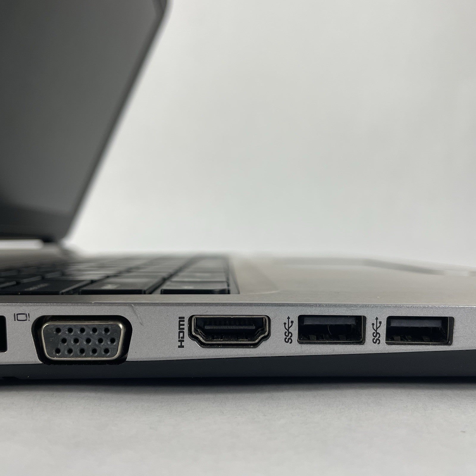 HP ProBook 450 G3 15.6" i5-6200U 2.30 GHz 4 GB RAM No SSD/OS/AC/Battery6