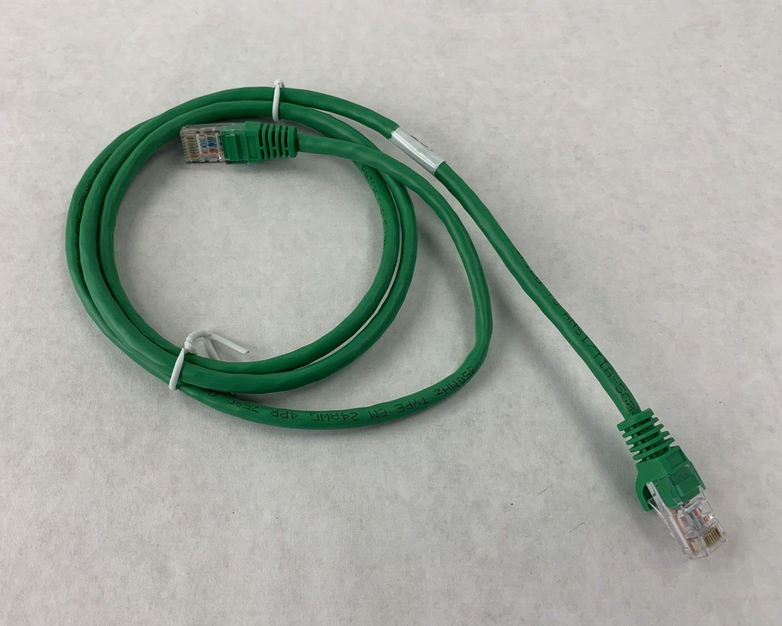 Lot( 5 ) 4ft Green Cat5e C2G 0041 Snagless Unshielded UTP Ethernet Patch Cable