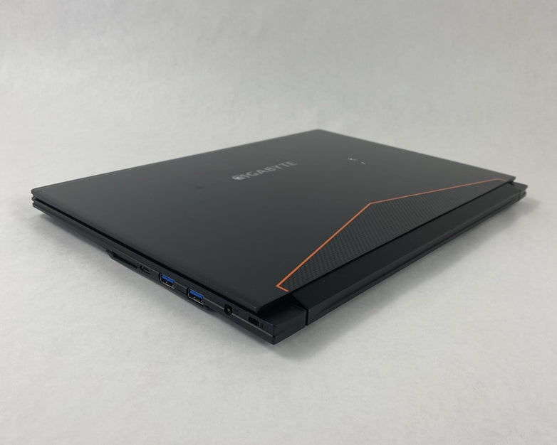 Gigabyte Aero 15WV8 15.6" Core i7-8750H 2.20 GHz 16GB RAM GTX 1060 No HDD No OS