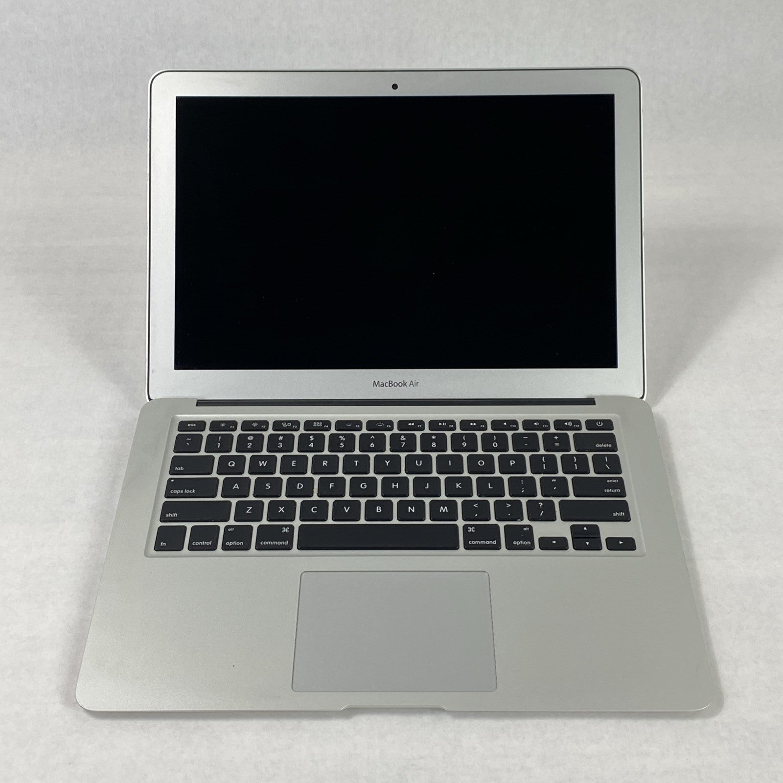 Apple MacBook Air A1466 2012 13" 1.7GHz i5 4GB RAM 60GB SSD os10.15.7 273 Cycles