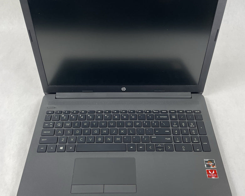 HP 255 G7 15.6" Ryzen 3 2200U 2.50 GHz 8 GB RAM No SSD/OS/AC - Scratched