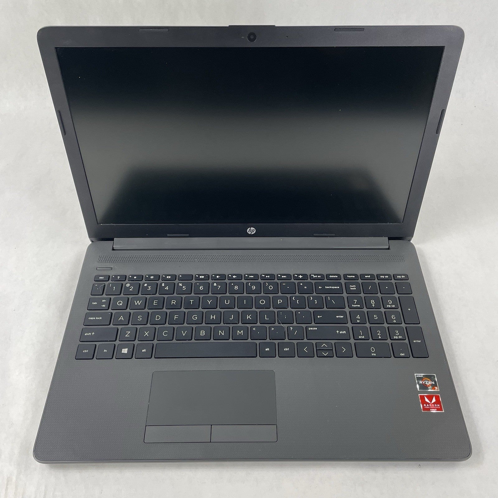 HP 255 G7 15.6" Ryzen 3 2200U 2.50 GHz 8 GB RAM No SSD/OS/AC - Scratched1