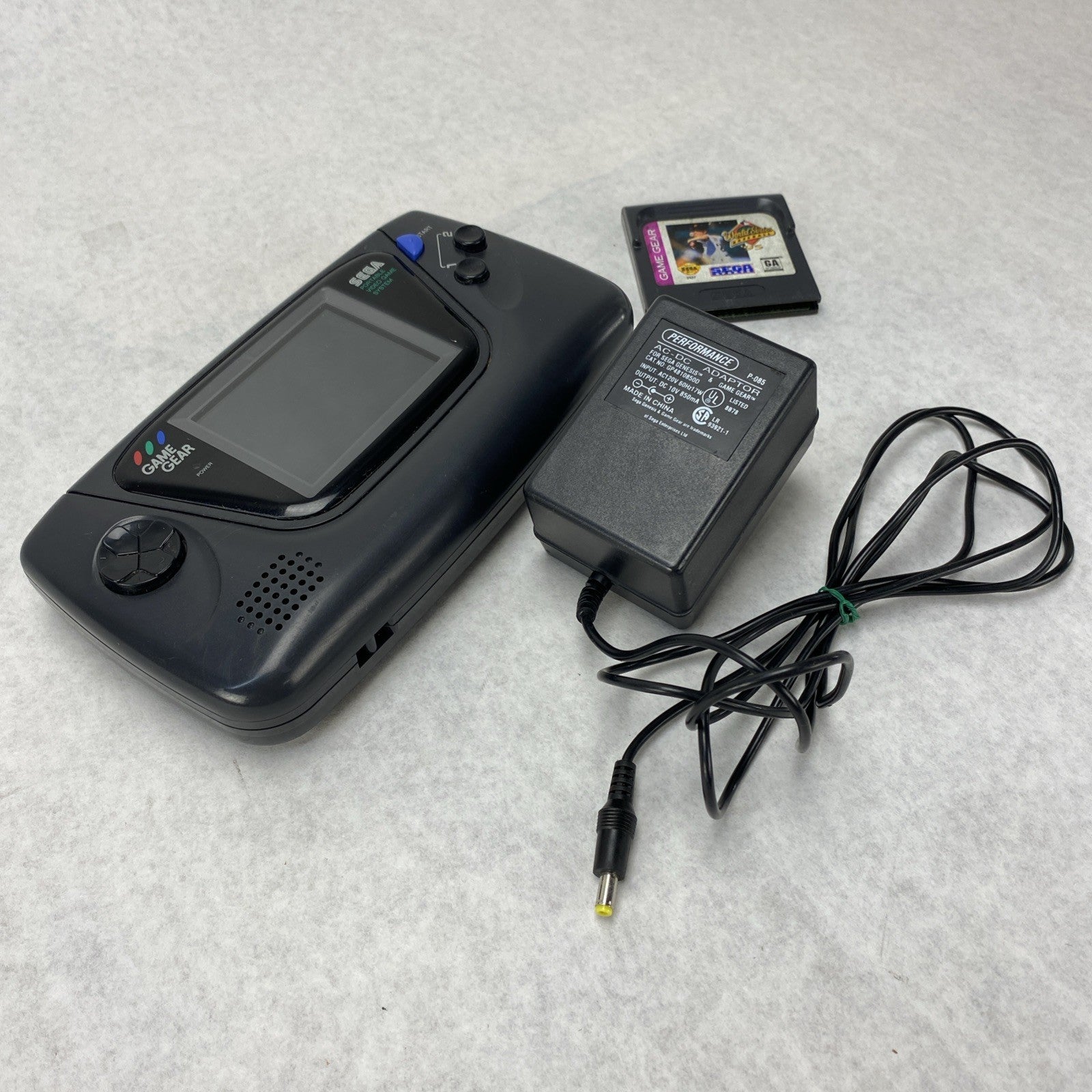 Sega Game Gear Console With World Series Baseball '95 Game And AC-DC Adaptor0