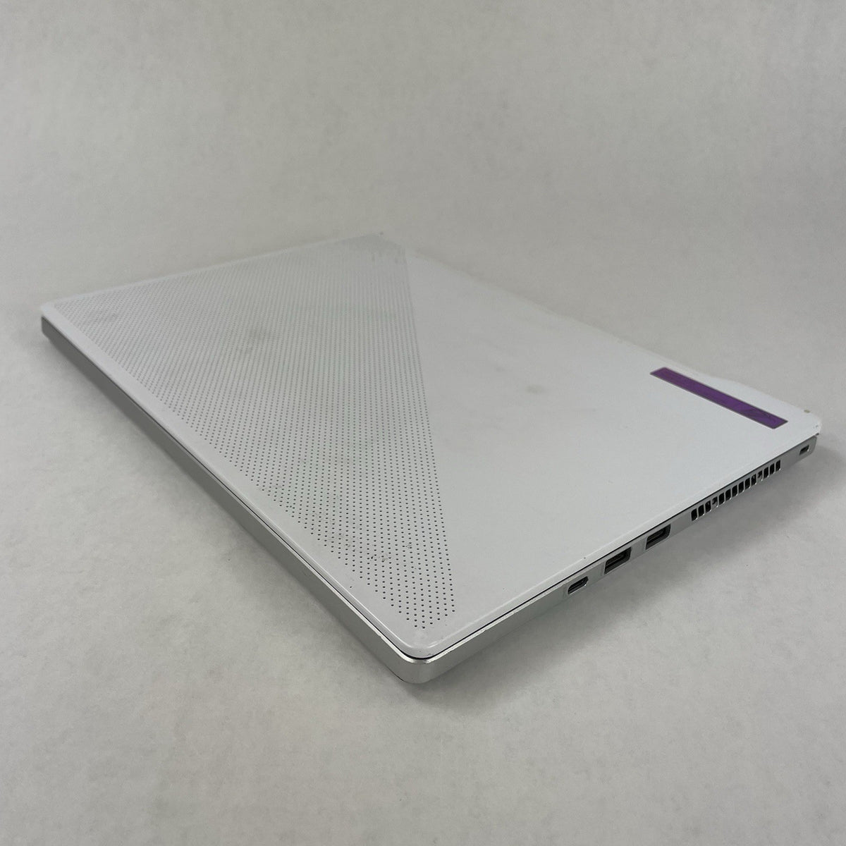 ASUS ROG GA401Q 14" Ryzen 9 5900HS 3.30GHz 16GB RAM RTX 3060 No SSD/OS/AC - CMOS9