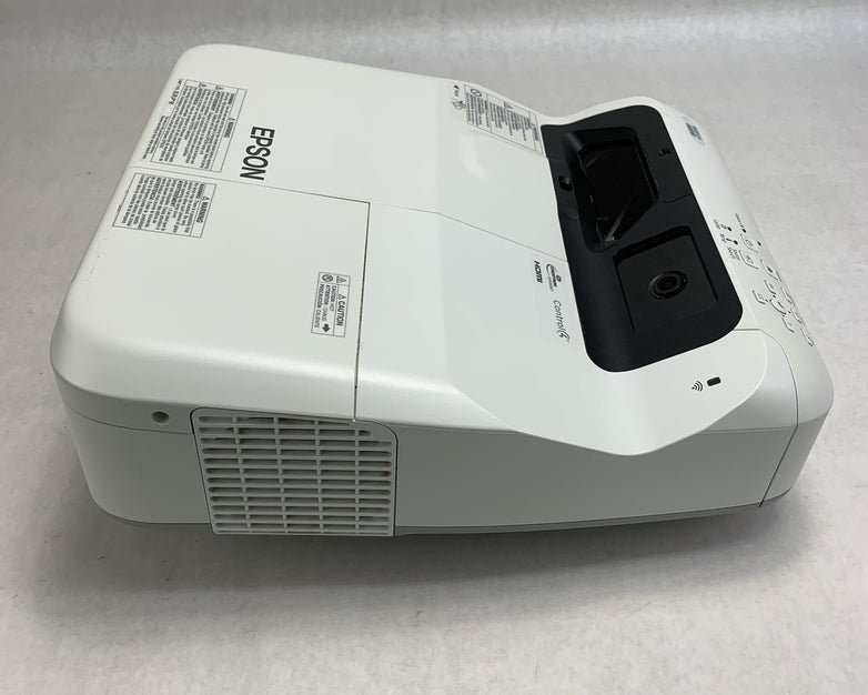 Epson PowerLite 695Wi H740A LCD Lamp Projector 220 Lamp Hours - No Remote