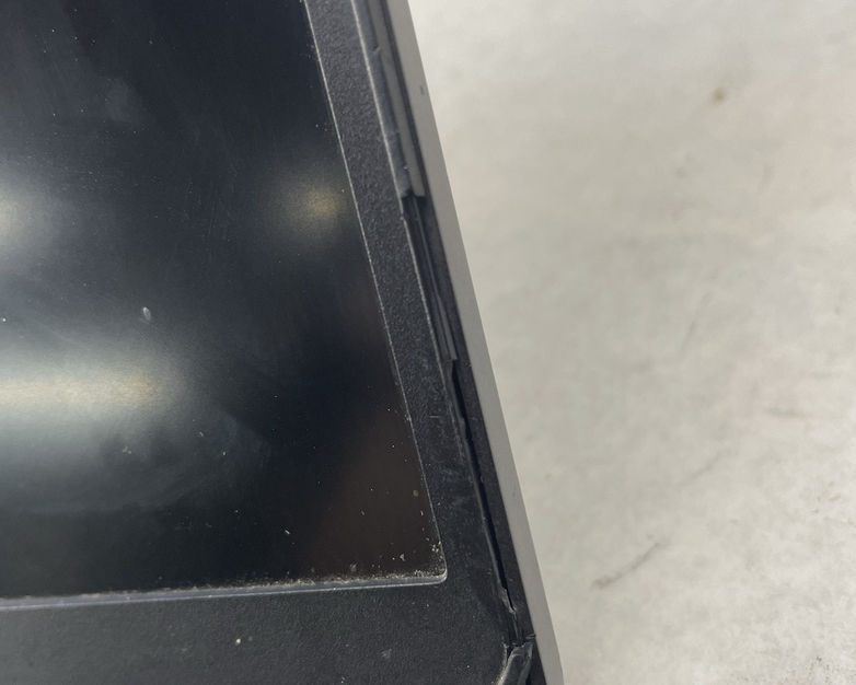 Dell Latitude 5501 15.6" i7-9850H 2.60 GHz 8 GB RAM No SSD No OS READ