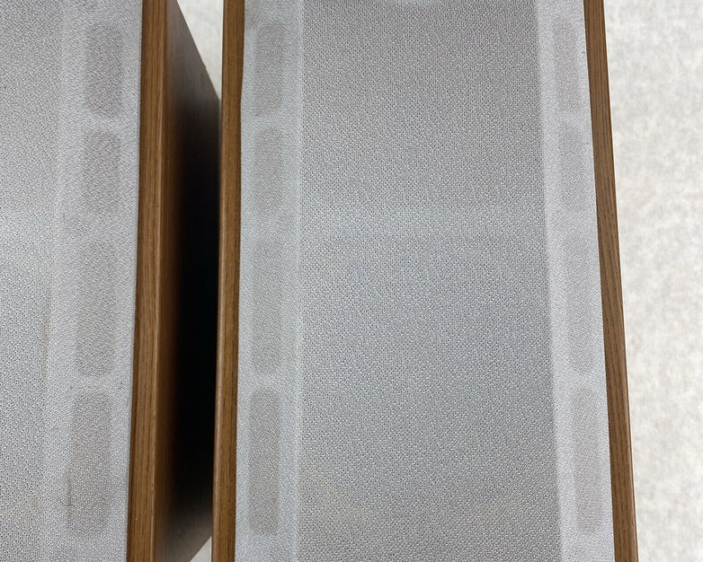 RCA RS2005 8 Ohm 1W Wood Speakers Pair Silver TESTED