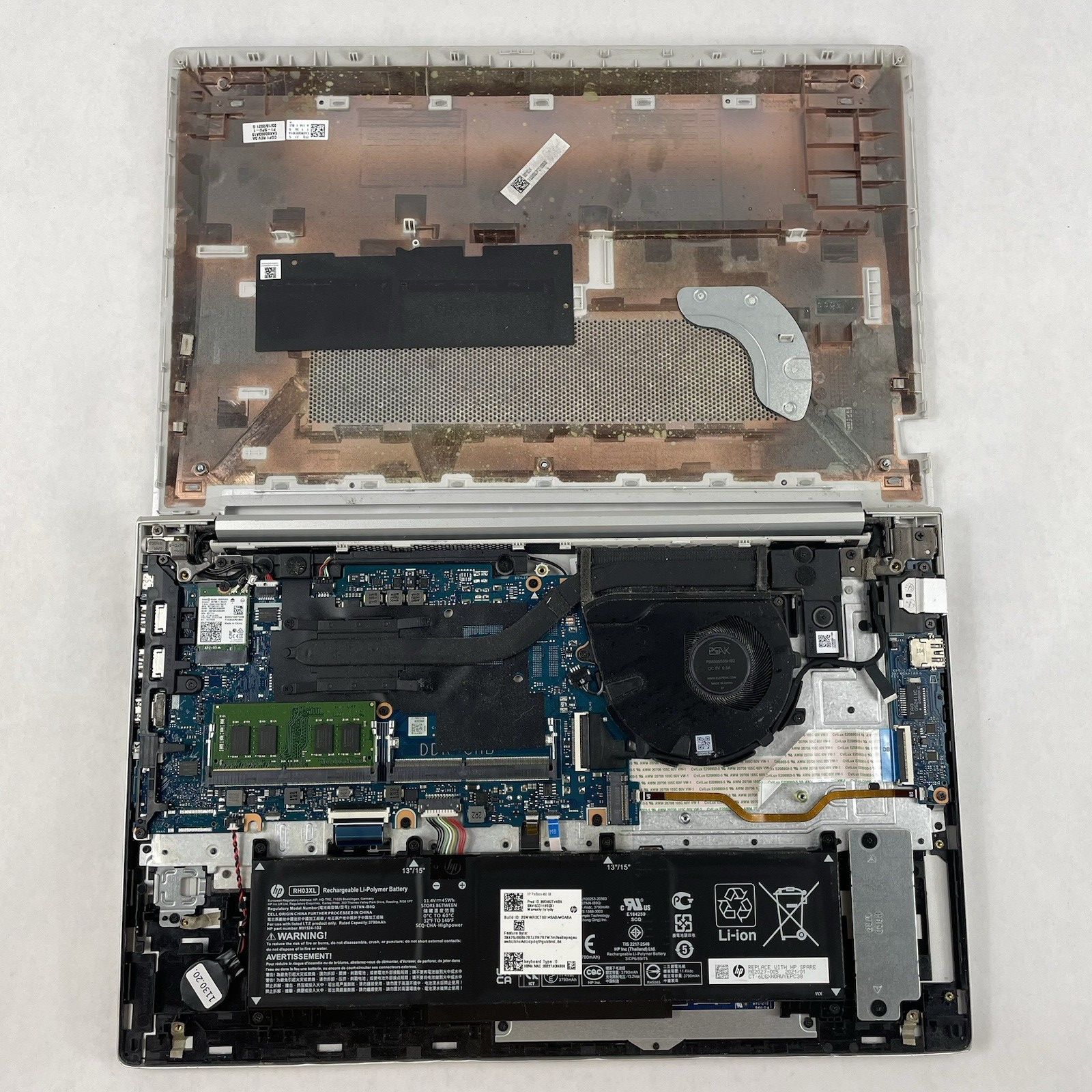 HP ProBook 450 G8 15.6" i5-1135G7 2.40 GHz 8 GB RAM No SSD/OS/AC - Dented20